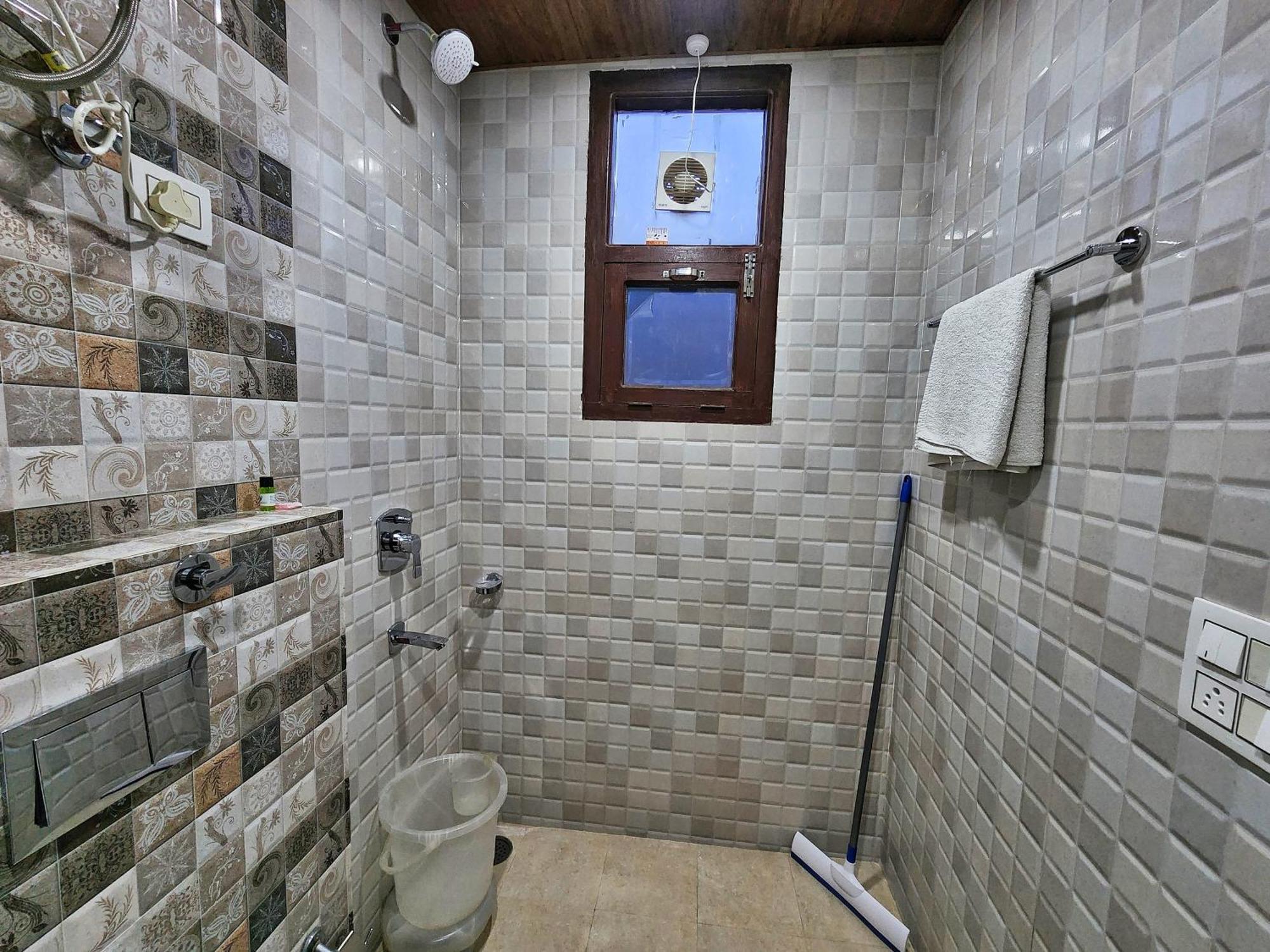 Royal Cedar Homestay