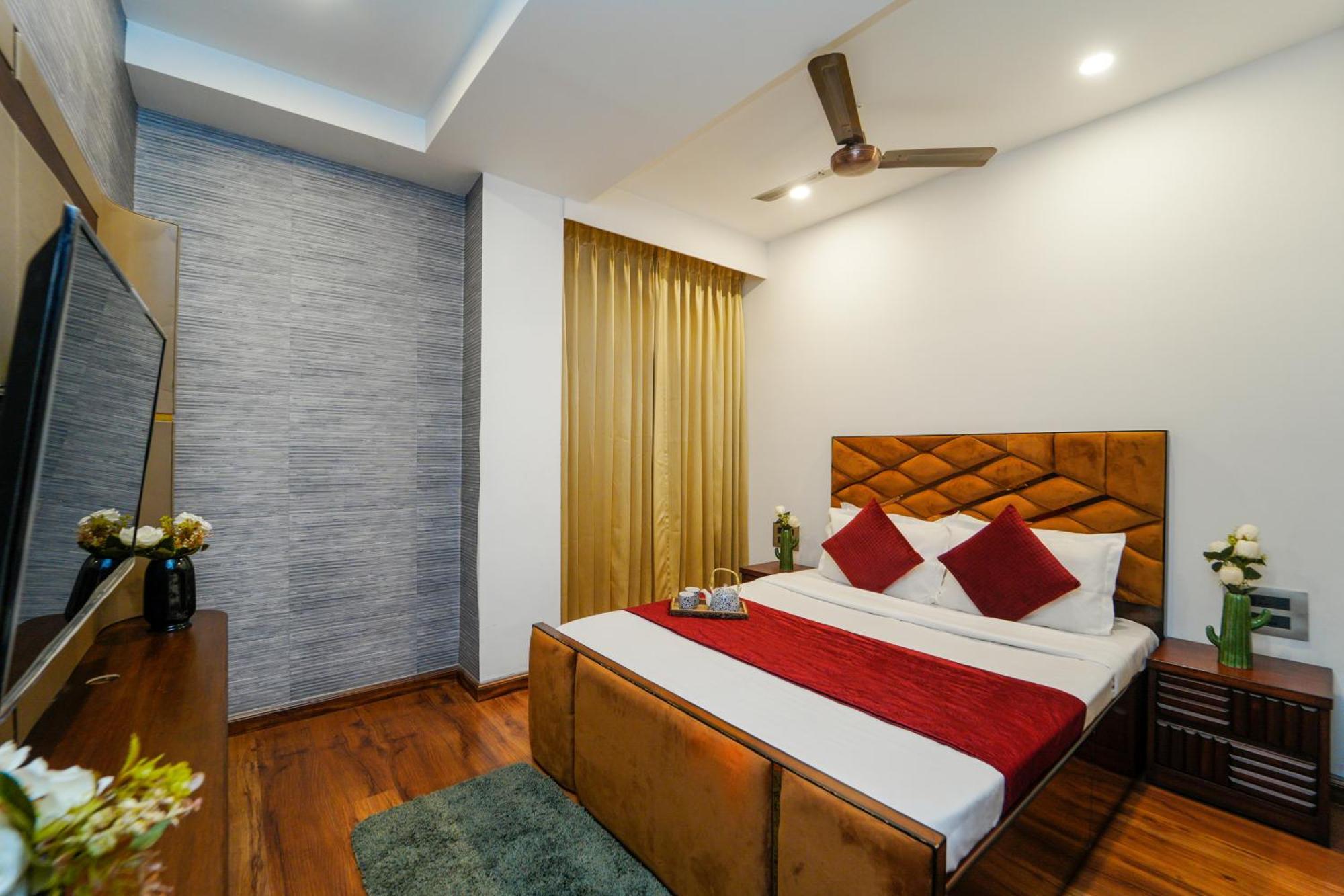 White Breeze 3bhk *