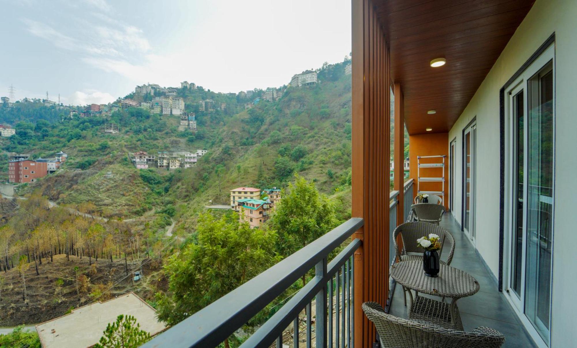 White Breeze 2bhk Holiday home Shimla
