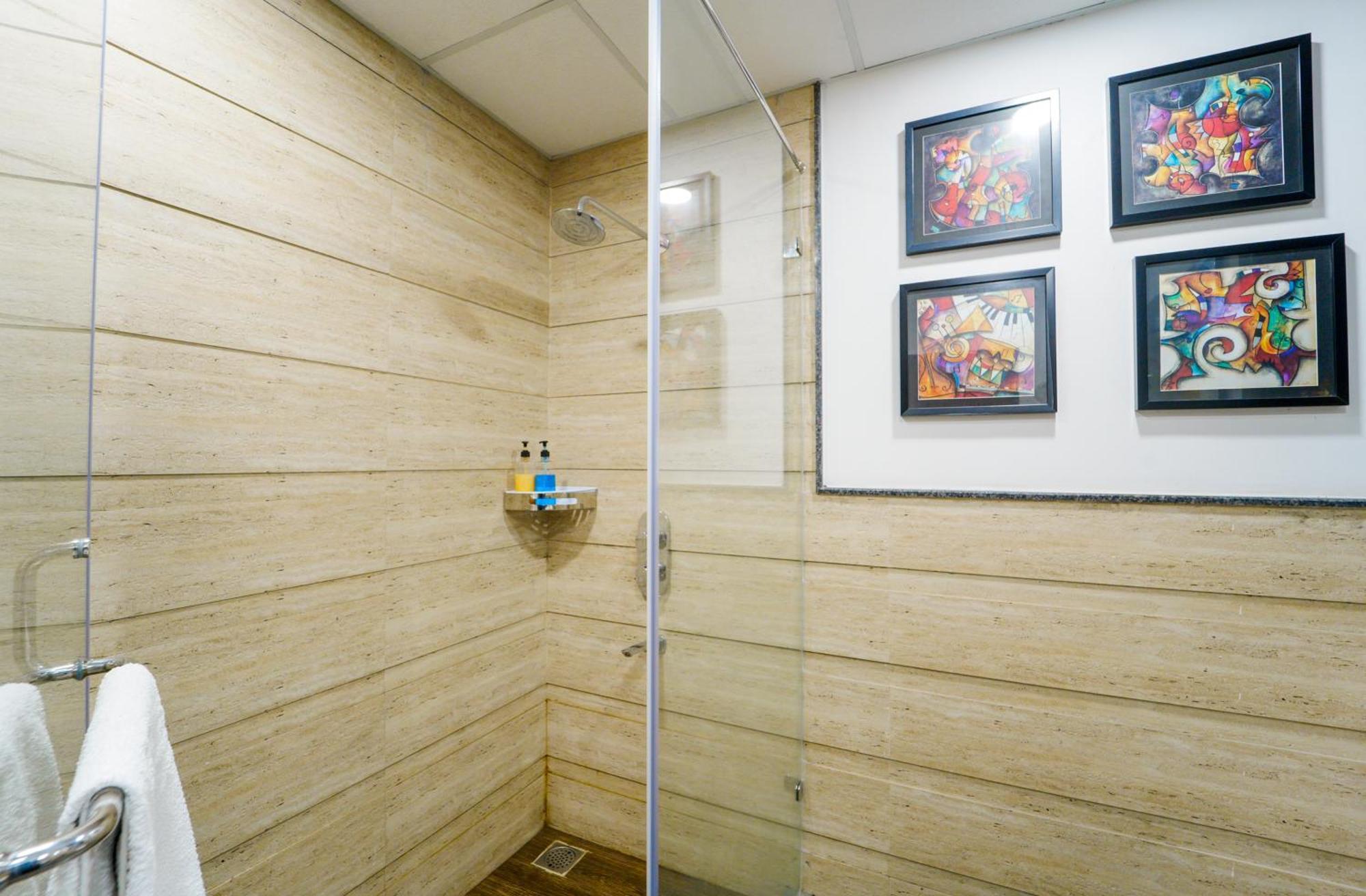 White Breeze 2bhk Holiday home