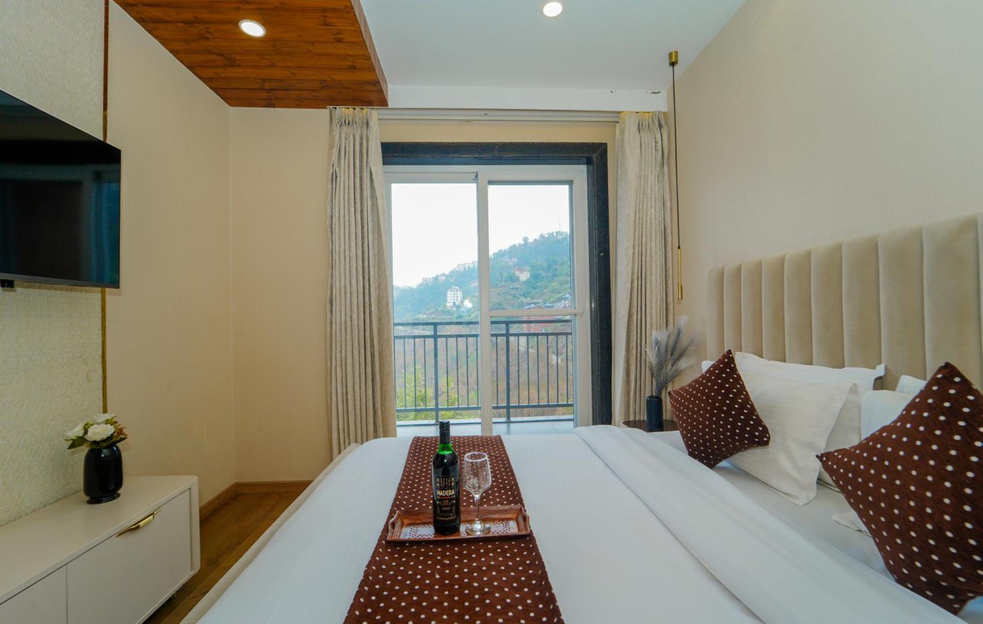 White Breeze 2bhk *