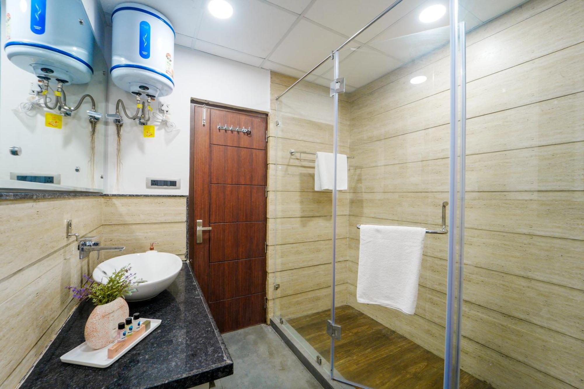 White Breeze 2bhk Shimla