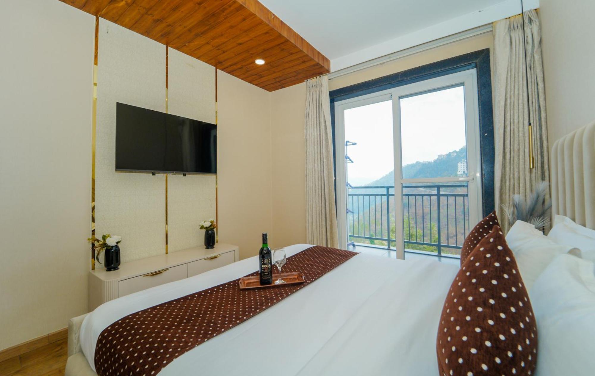 White Breeze 2bhk *