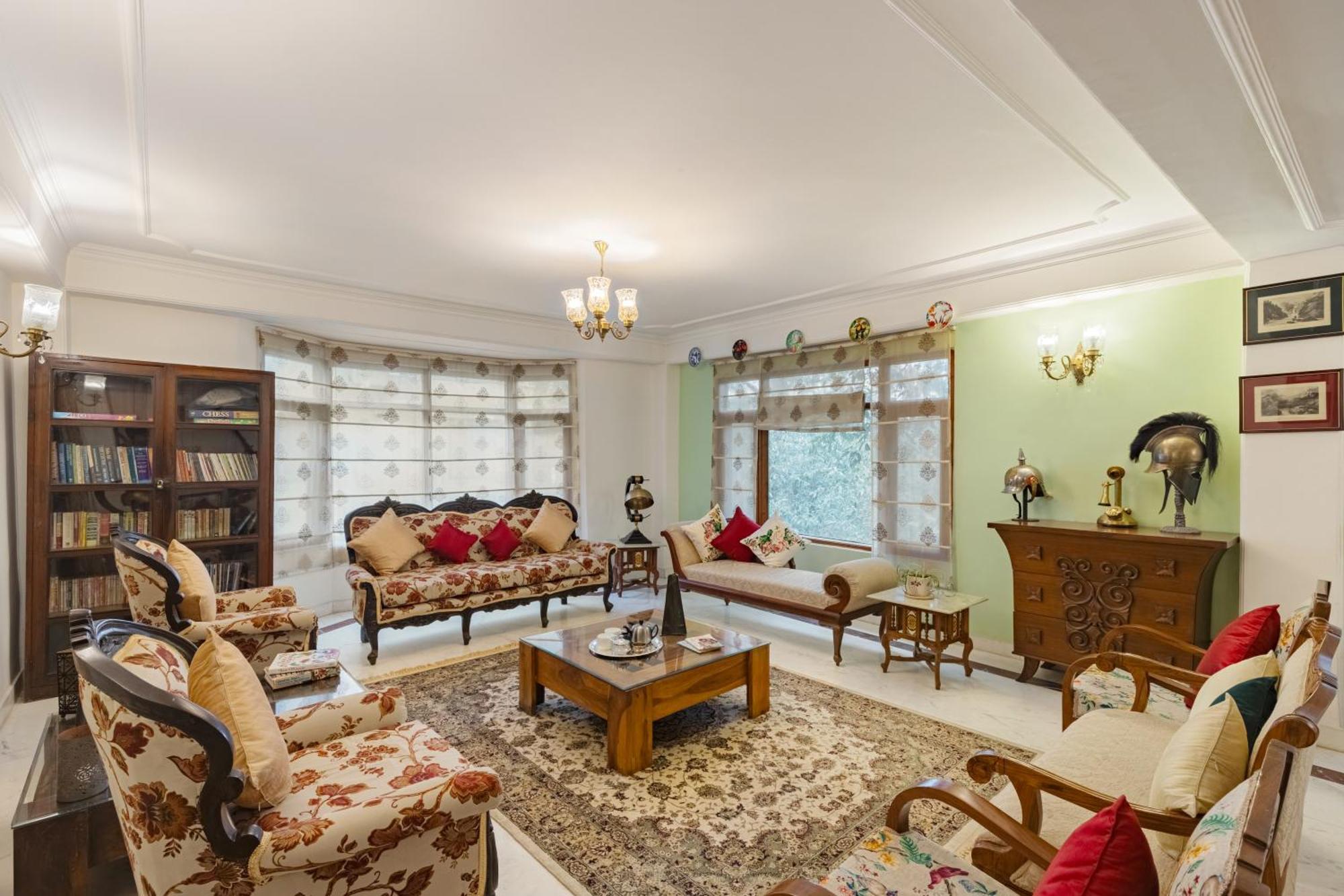 Alaya Meridian Oak, Shimla
