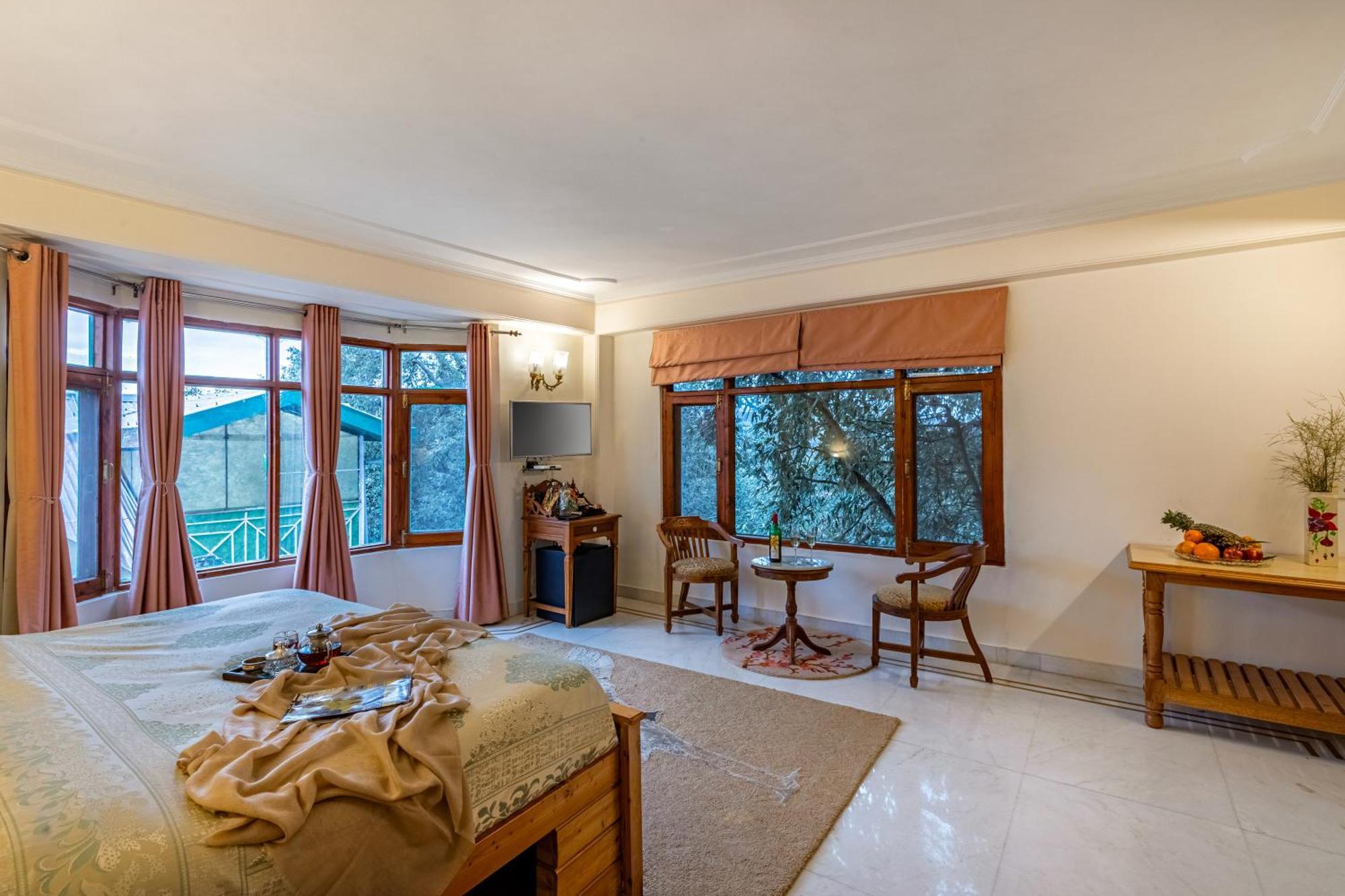 Alaya Meridian Oak, Hotel 4*