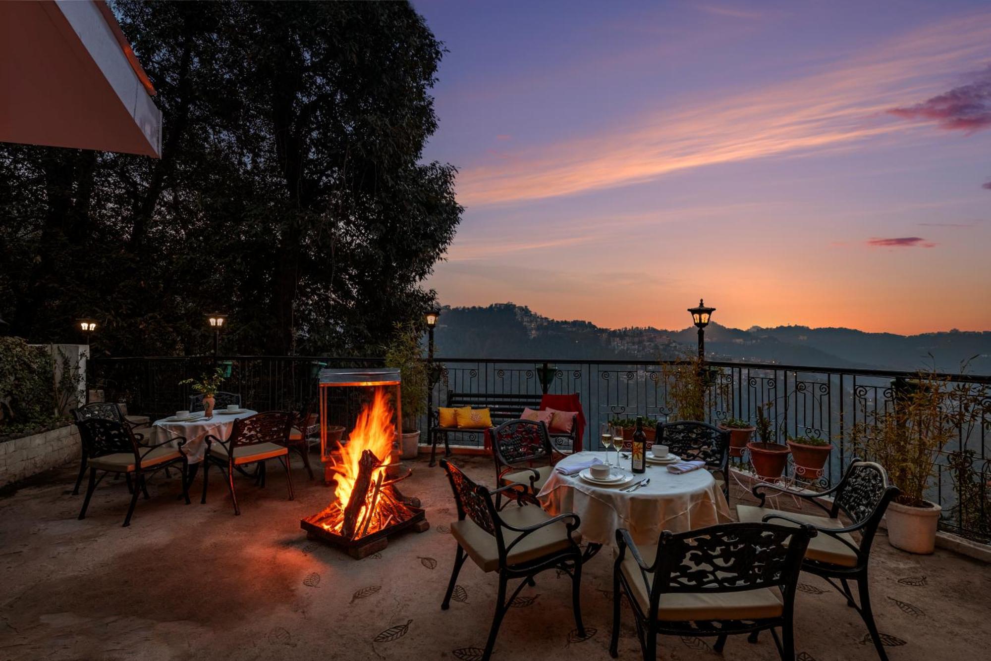 Alaya Meridian Oak, Hotel 4*
