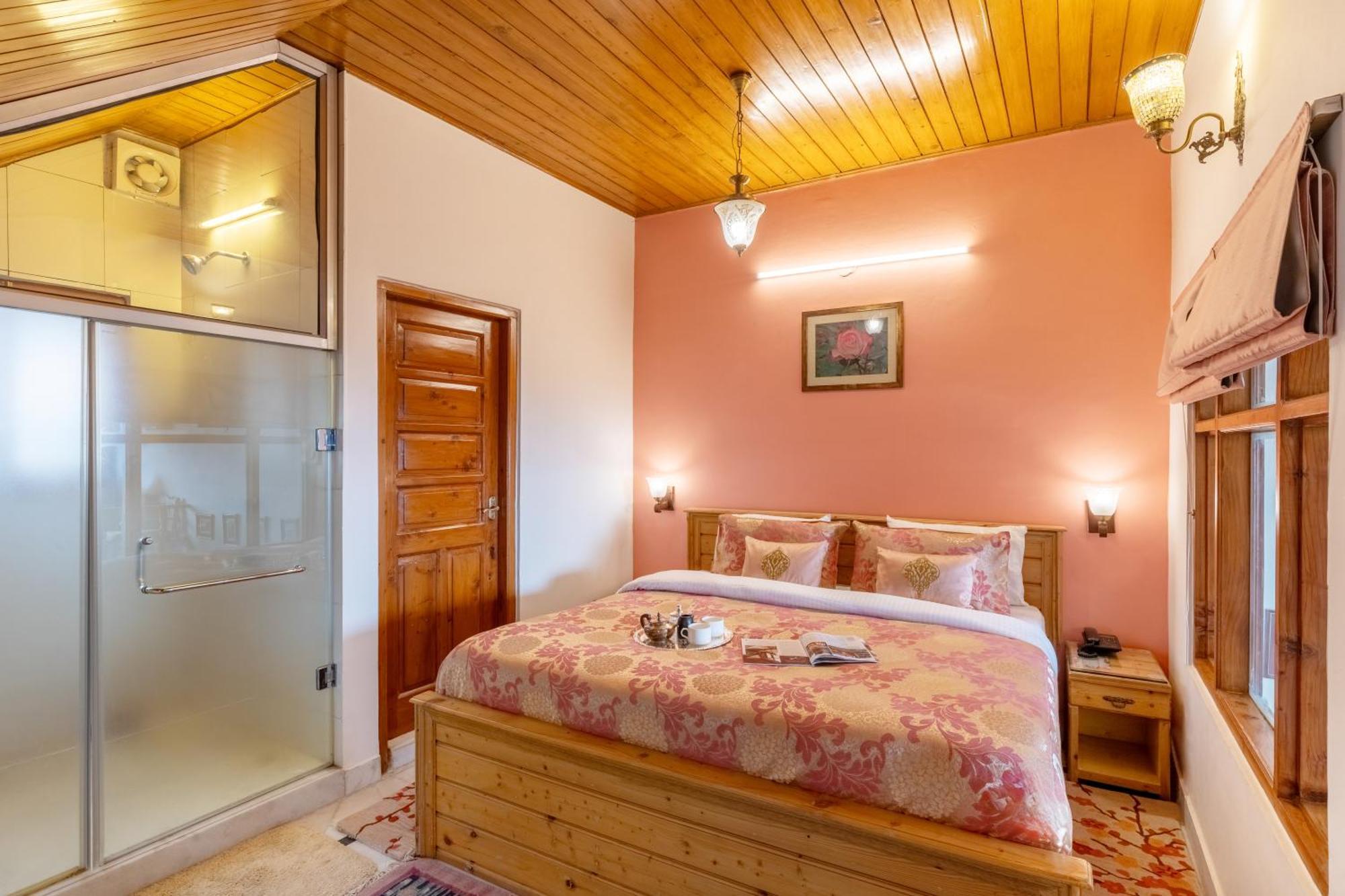 Alaya Meridian Oak, Hotel 4*