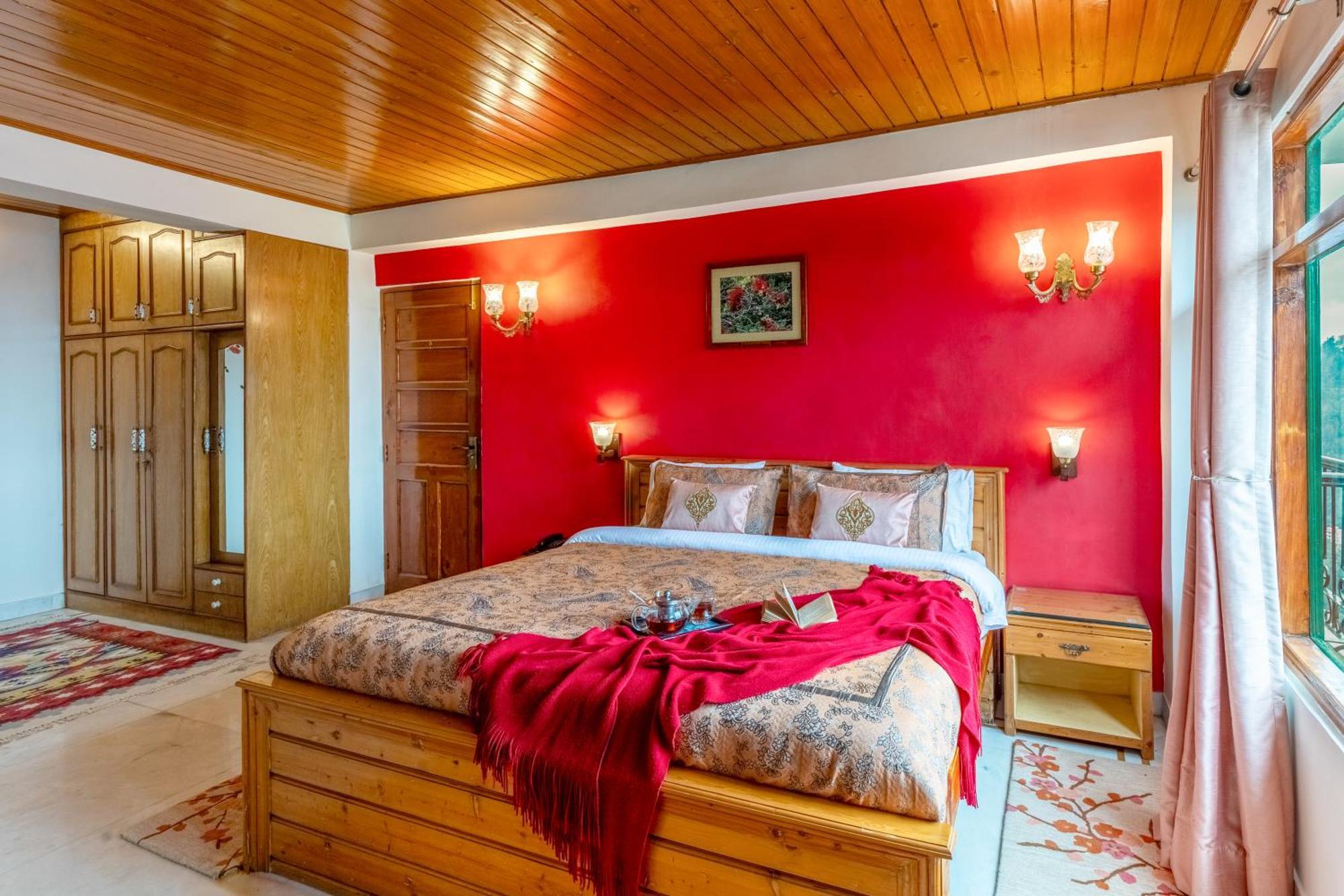 Alaya Meridian Oak, Shimla