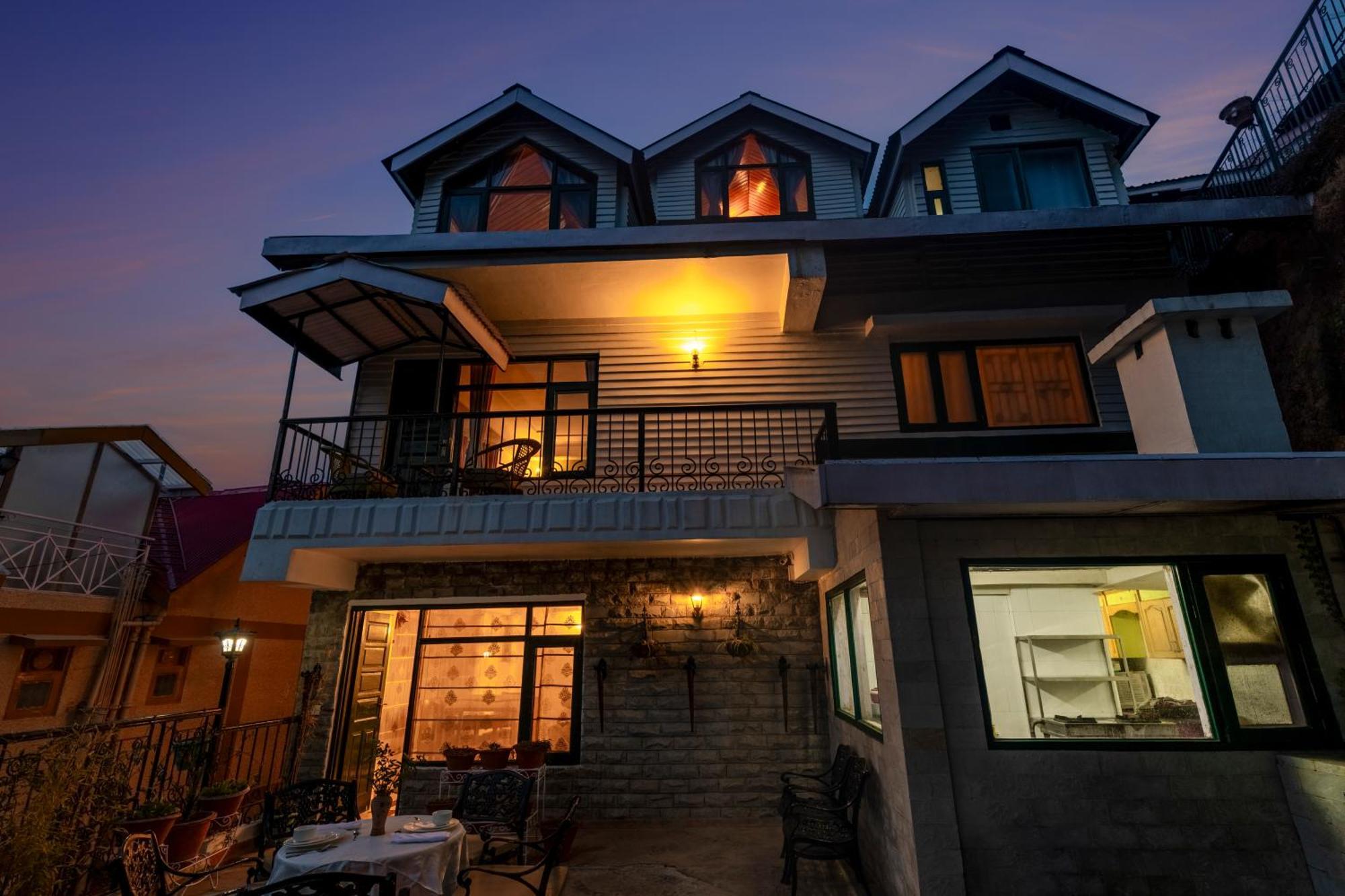 Alaya Meridian Oak, Shimla