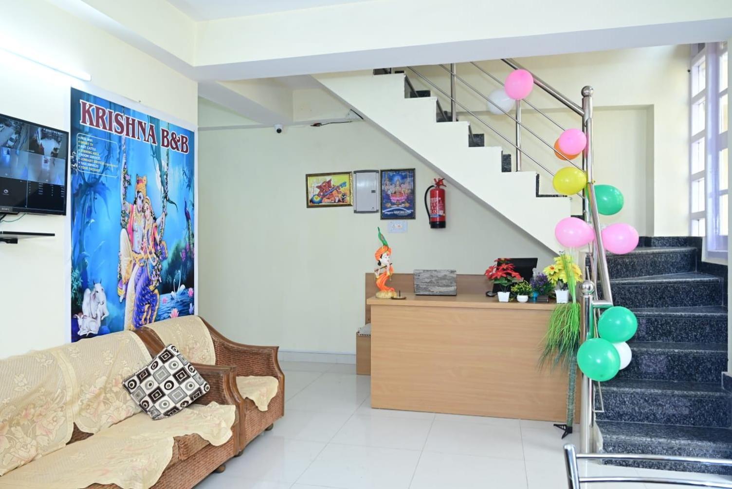 Krishna Near Mall Road Bed & Breakfast