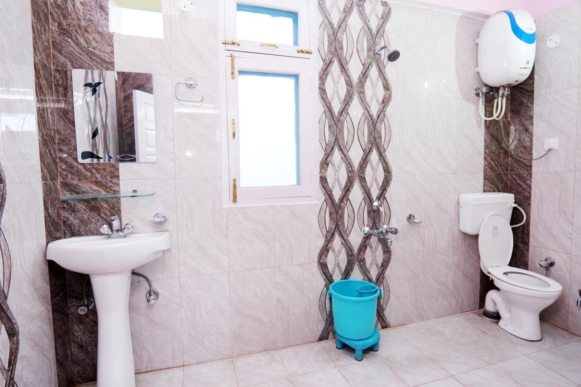 Apartment Hills 2bhk