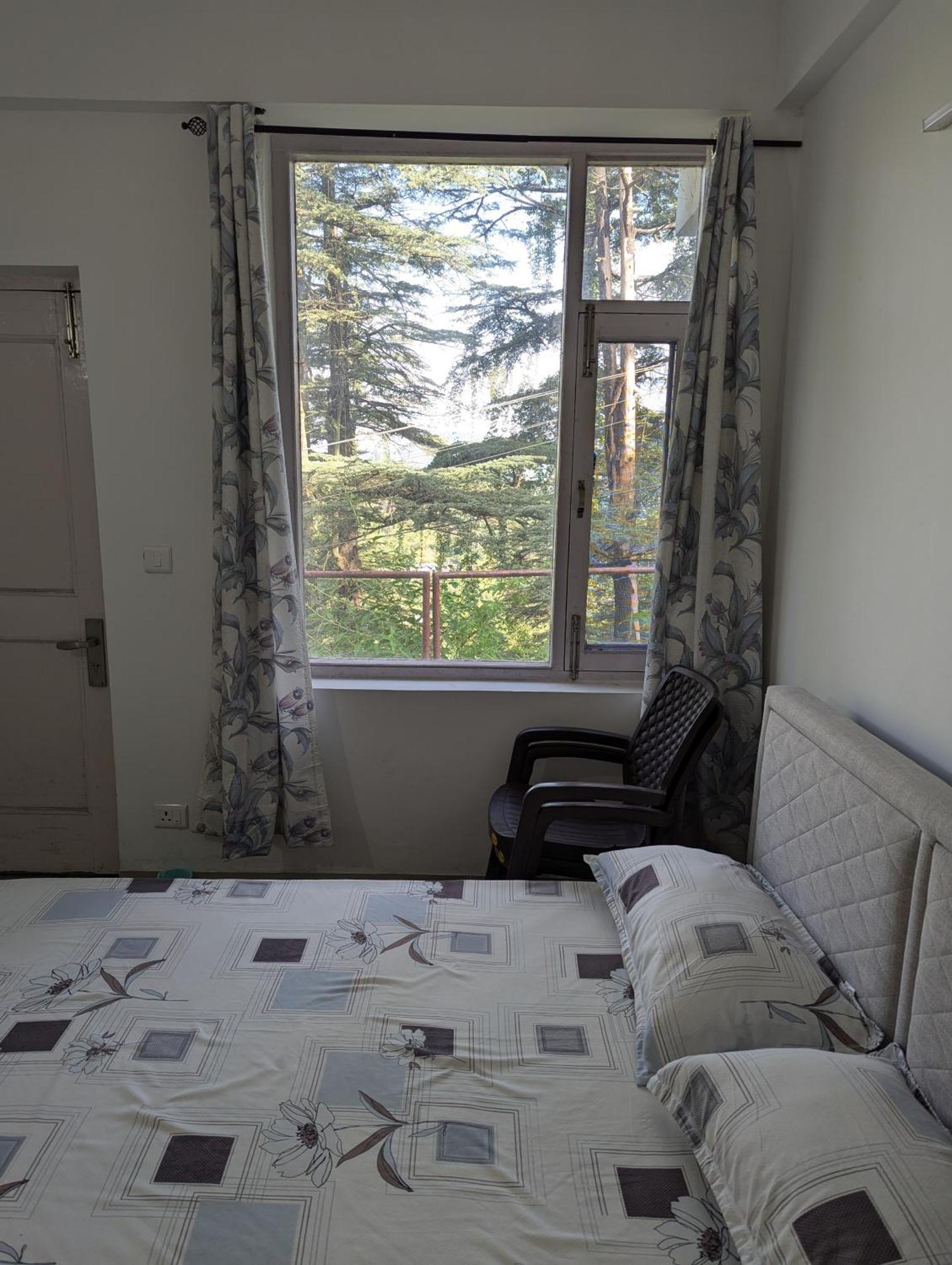 White House Apartment *