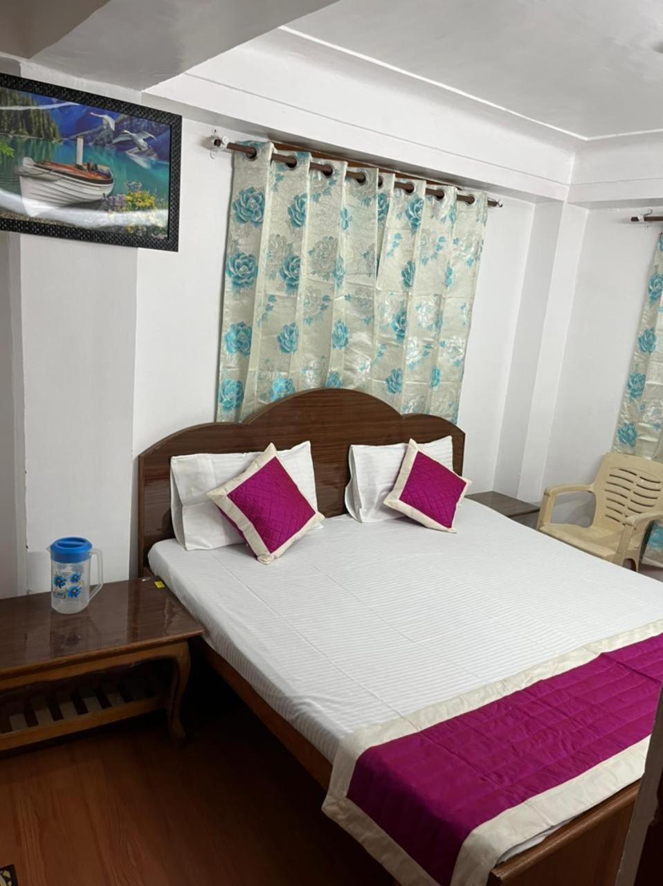 New Mahavir Bed & Breakfast *