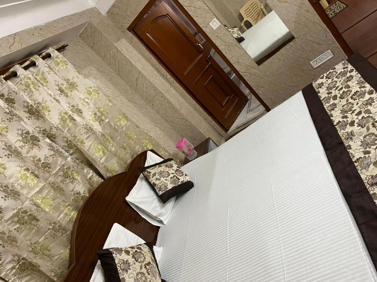Bed & Breakfast New Mahavir *