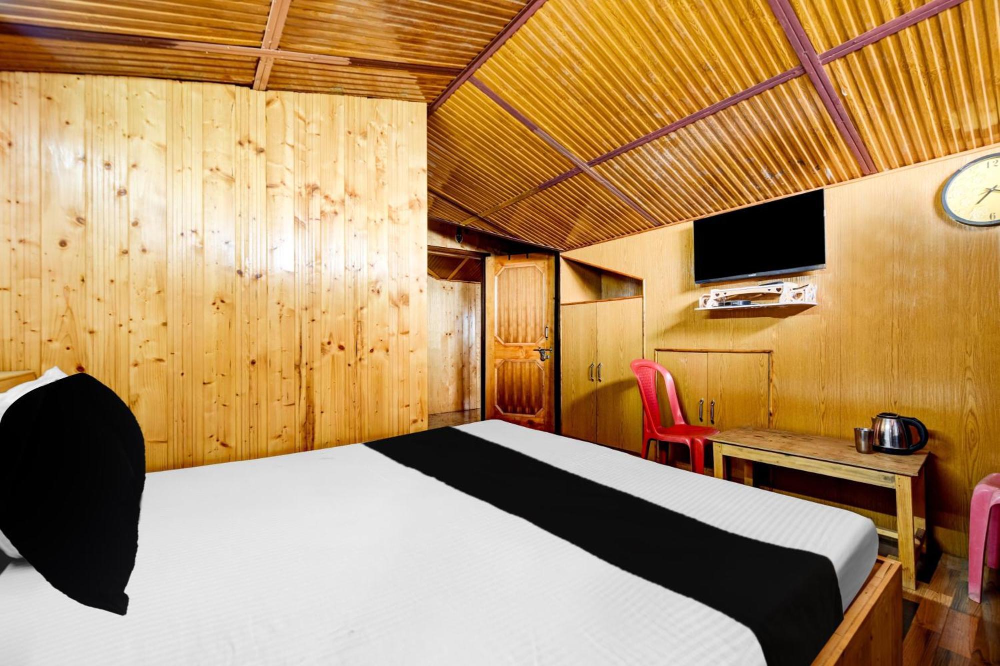 Hotel O Kanlog Near Isbt Shimla Formerly Pine View Homestay 4*