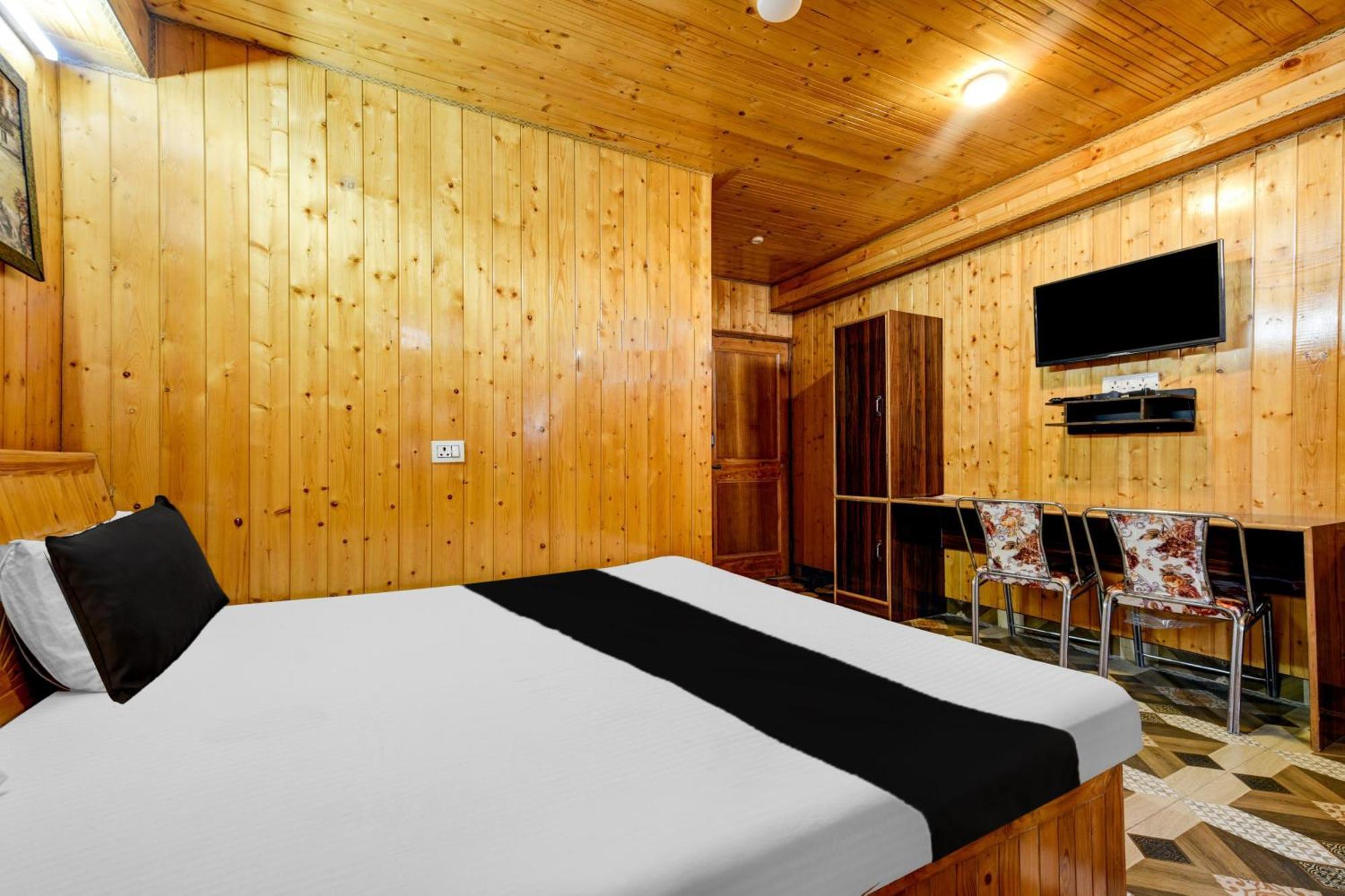 Hotel Hotel O Kanlog Near Isbt Shimla Formerly Pine View Homestay 4*