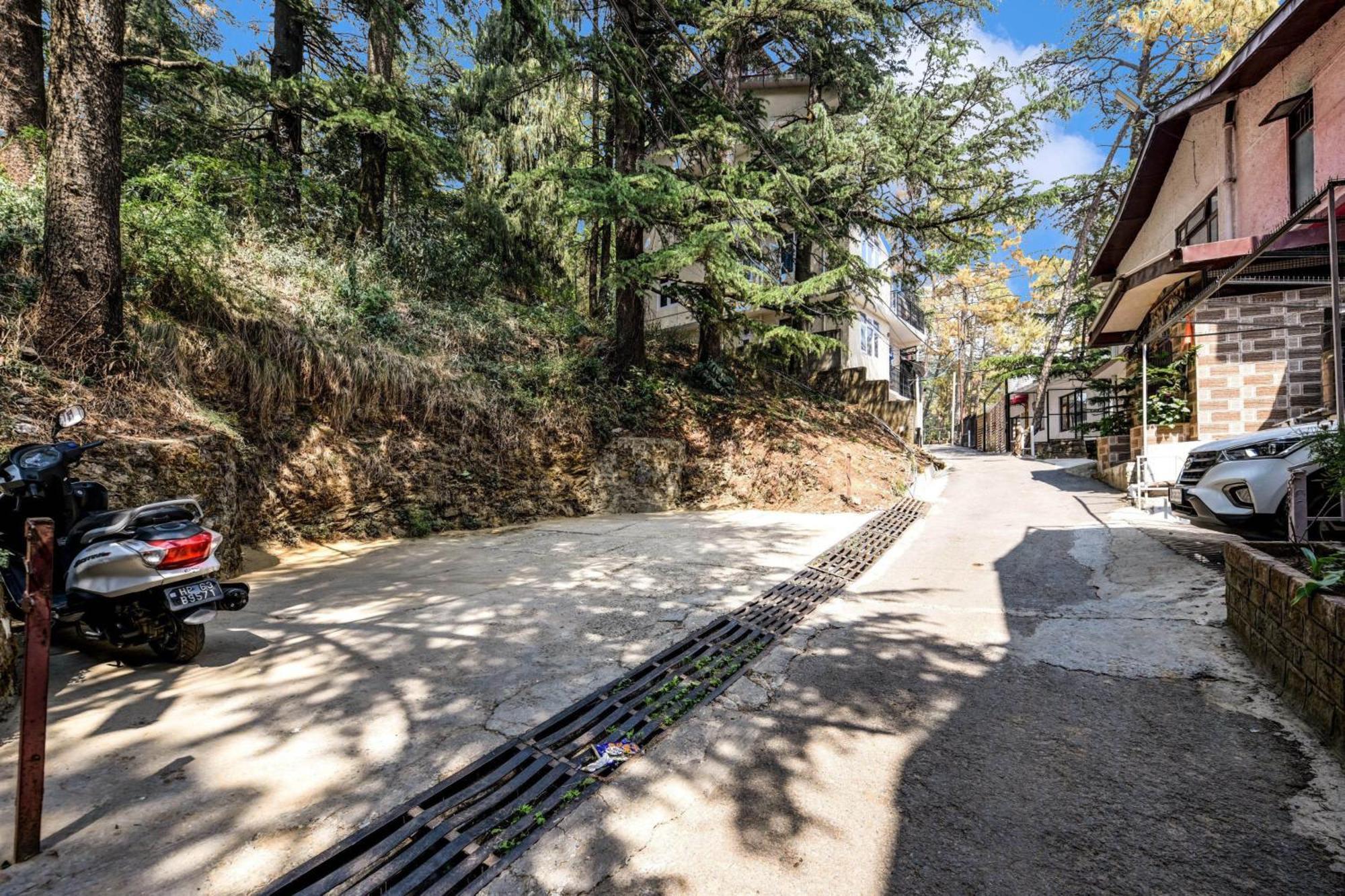 Hotel Hotel O Kanlog Near Isbt Shimla Formerly Pine View Homestay