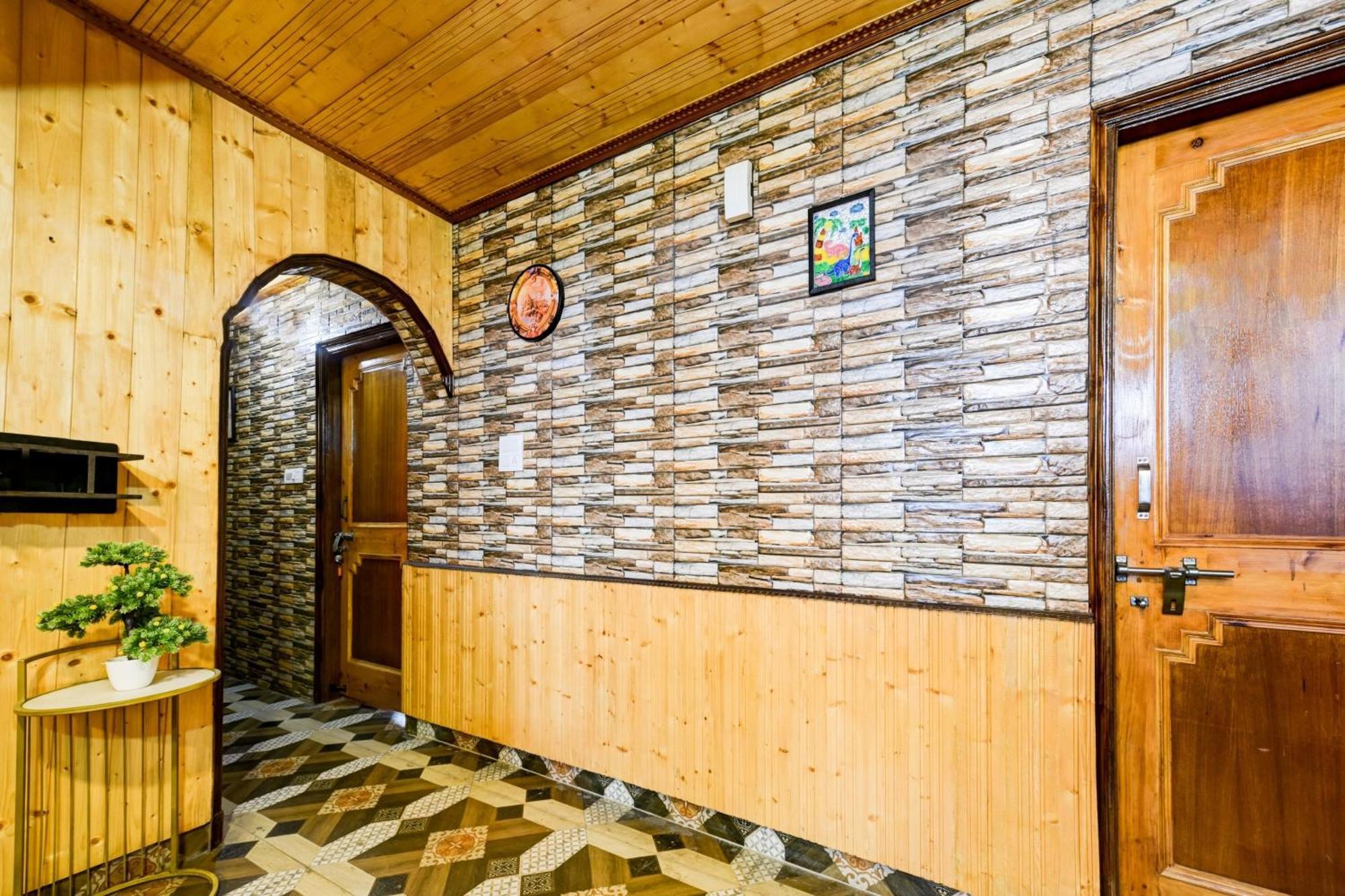 Hotel Hotel O Kanlog Near Isbt Shimla Formerly Pine View Homestay
