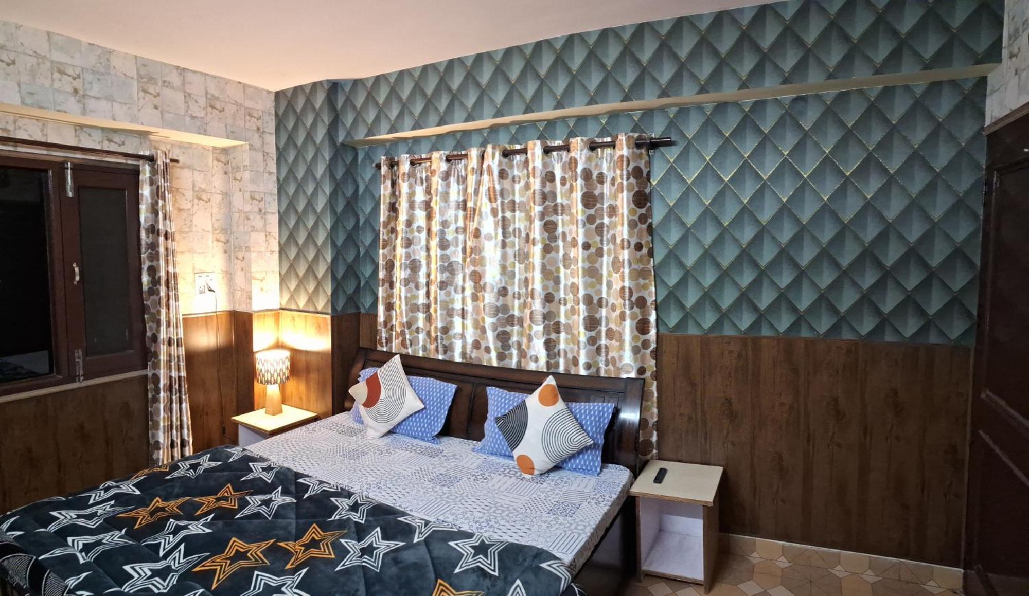 Apartment Anand Niketan