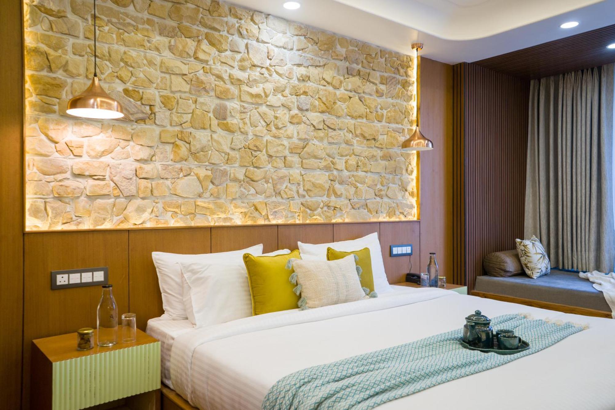 Apartment Alaya 6 Bhk With Garden - Evaara Woods Hilltop