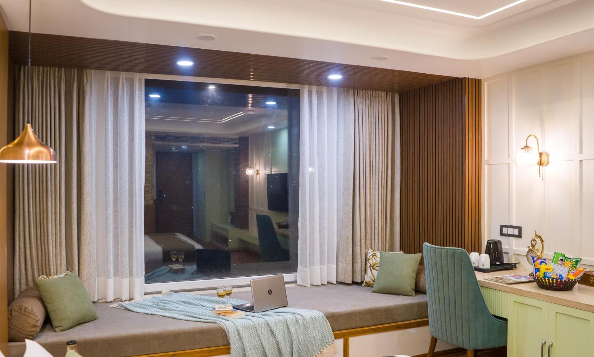 Alaya 6 Bhk With Garden - Evaara Woods Hilltop Apartment