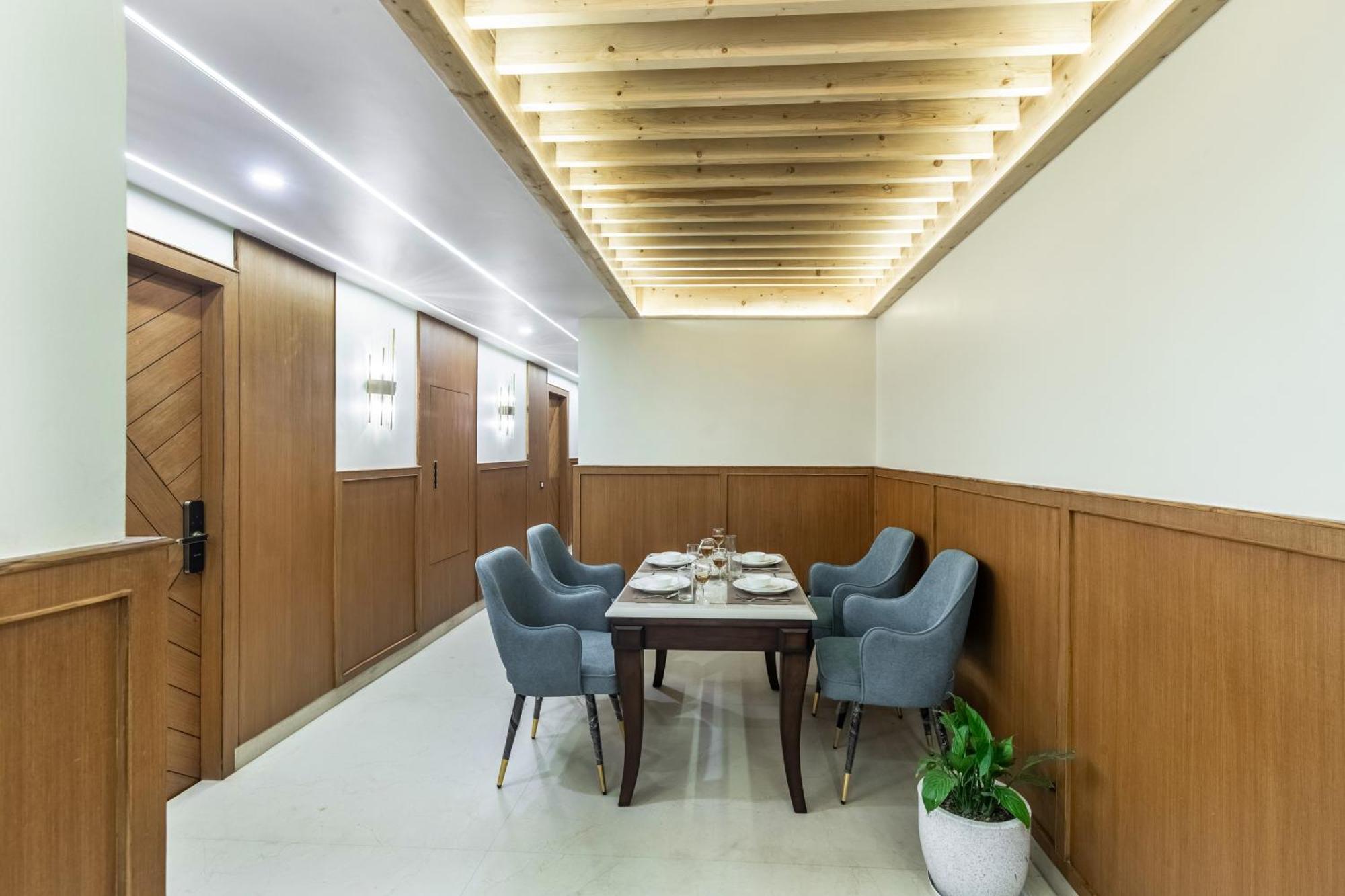 Alaya 6 Bhk With Garden - Evaara Woods Hilltop Apartment Shimla