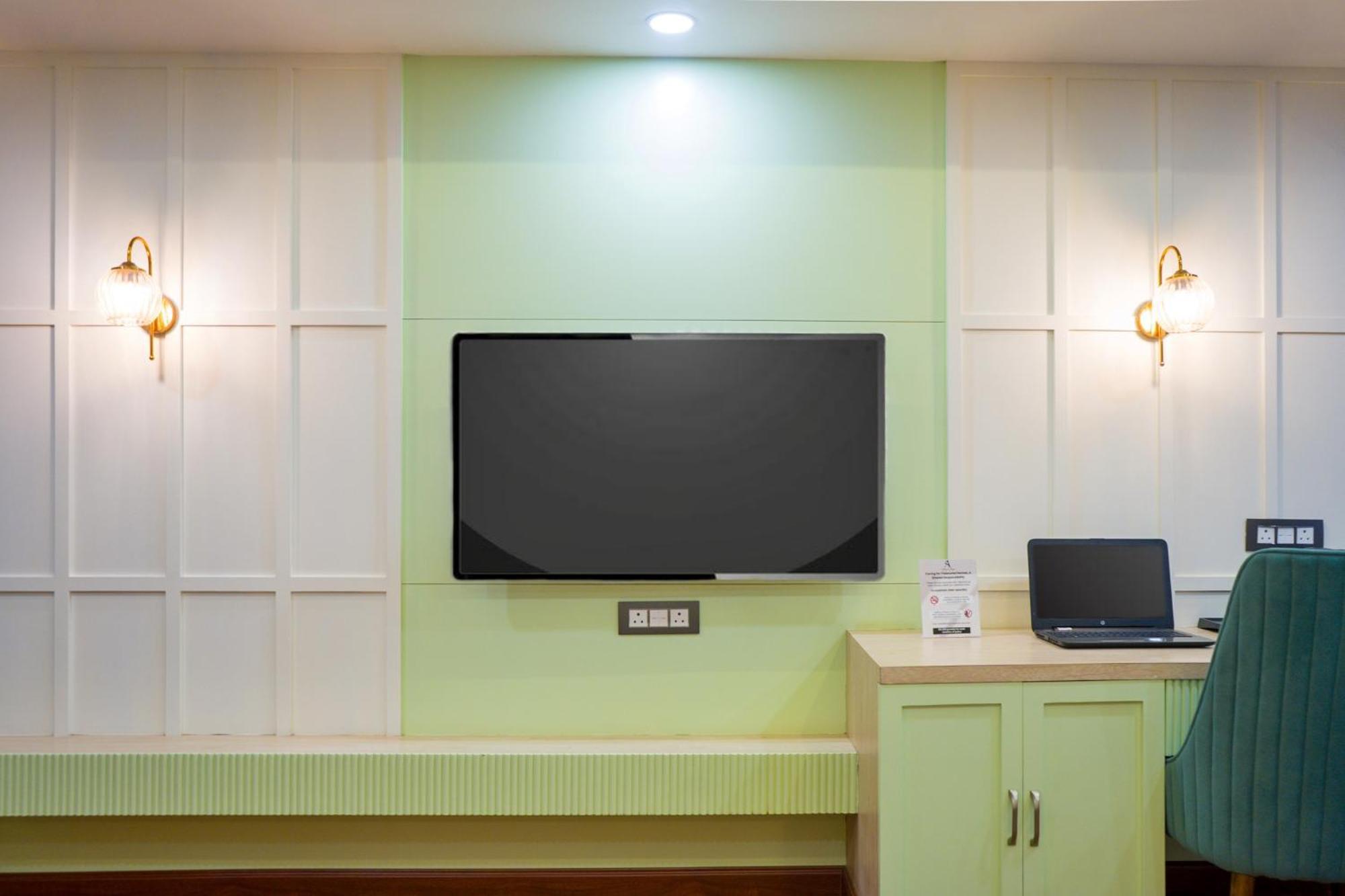 Apartment Alaya 3 Bhk With Garden - Evaara Woods Breeze *