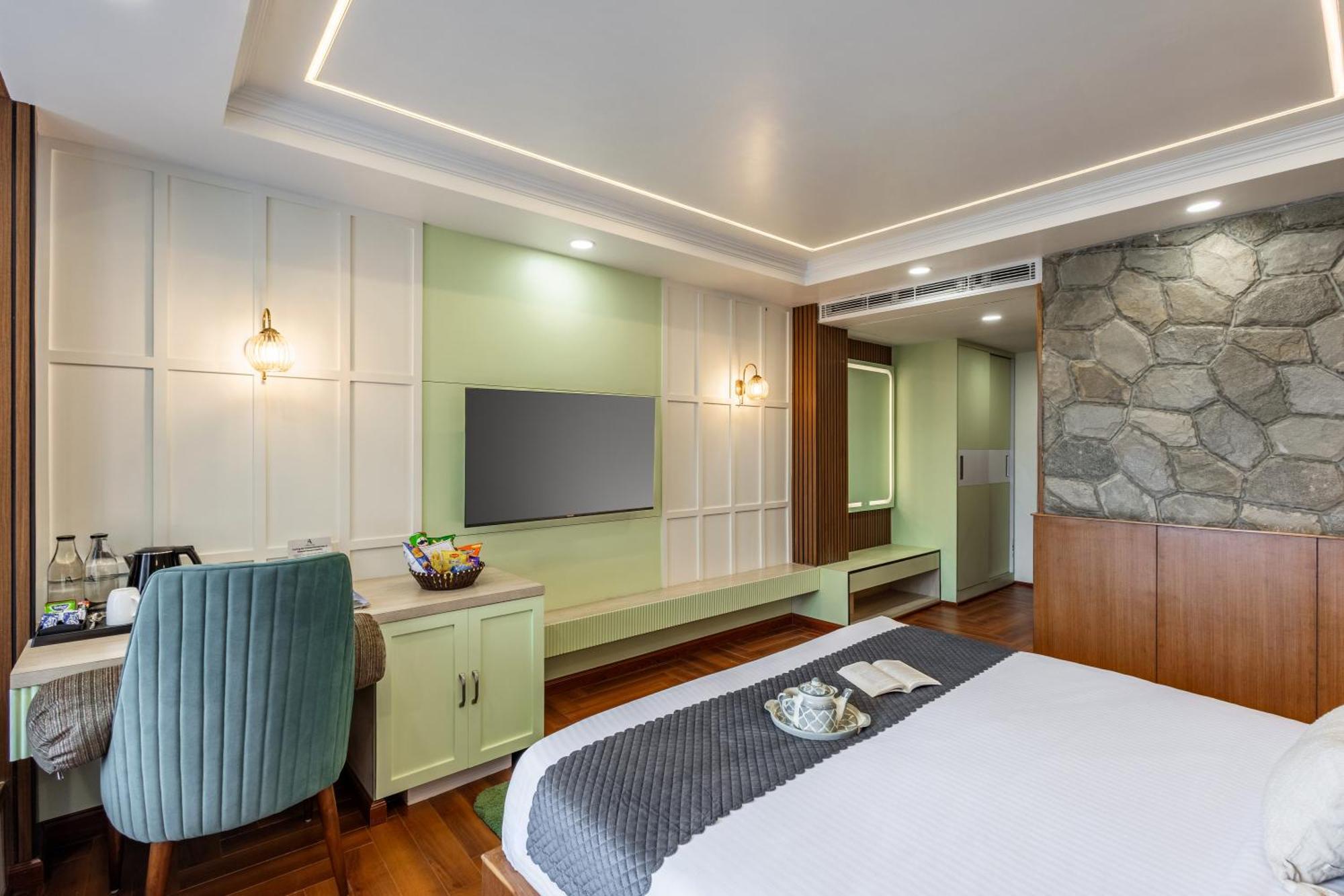 Alaya 3bhk With Garden -evaara Woods Ridge Shimla