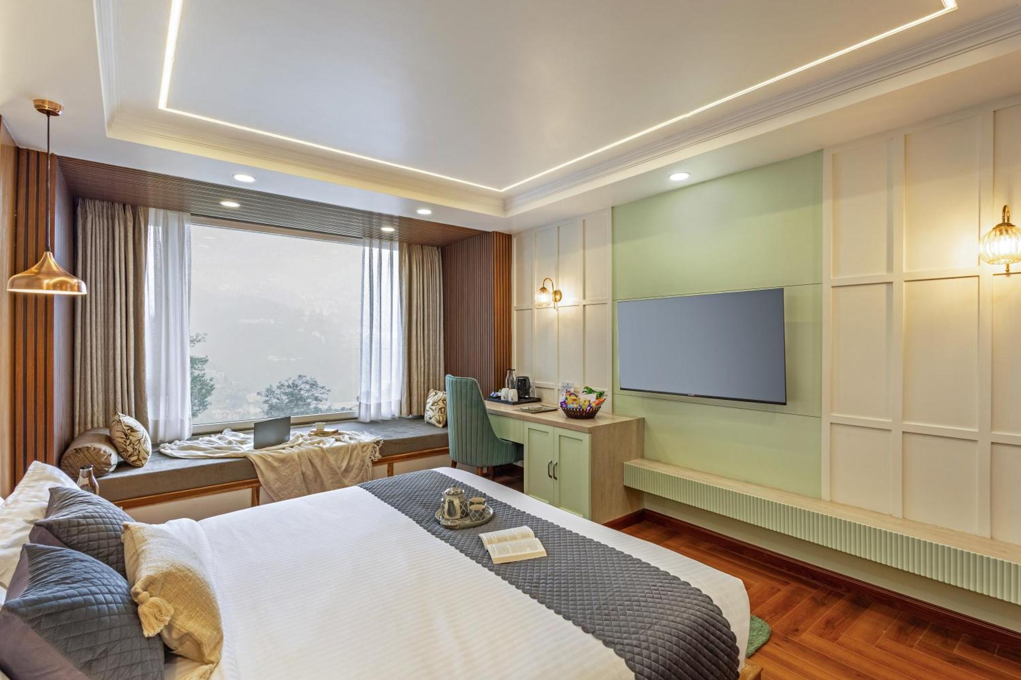 Alaya 3bhk With Garden -evaara Woods Ridge Apartment *