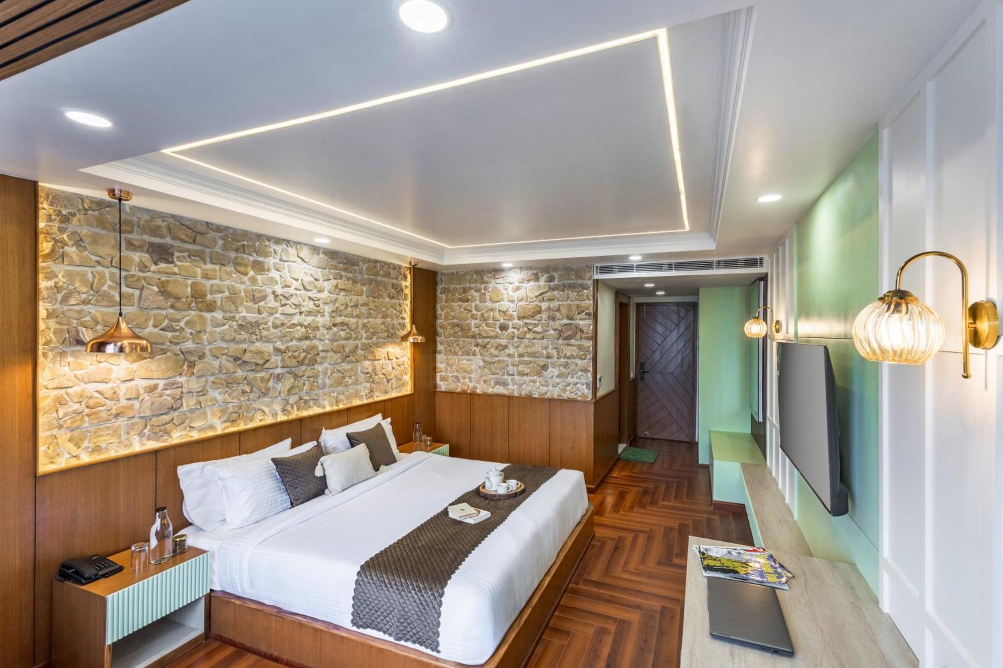 Alaya 3bhk With Garden -evaara Woods Ridge Shimla