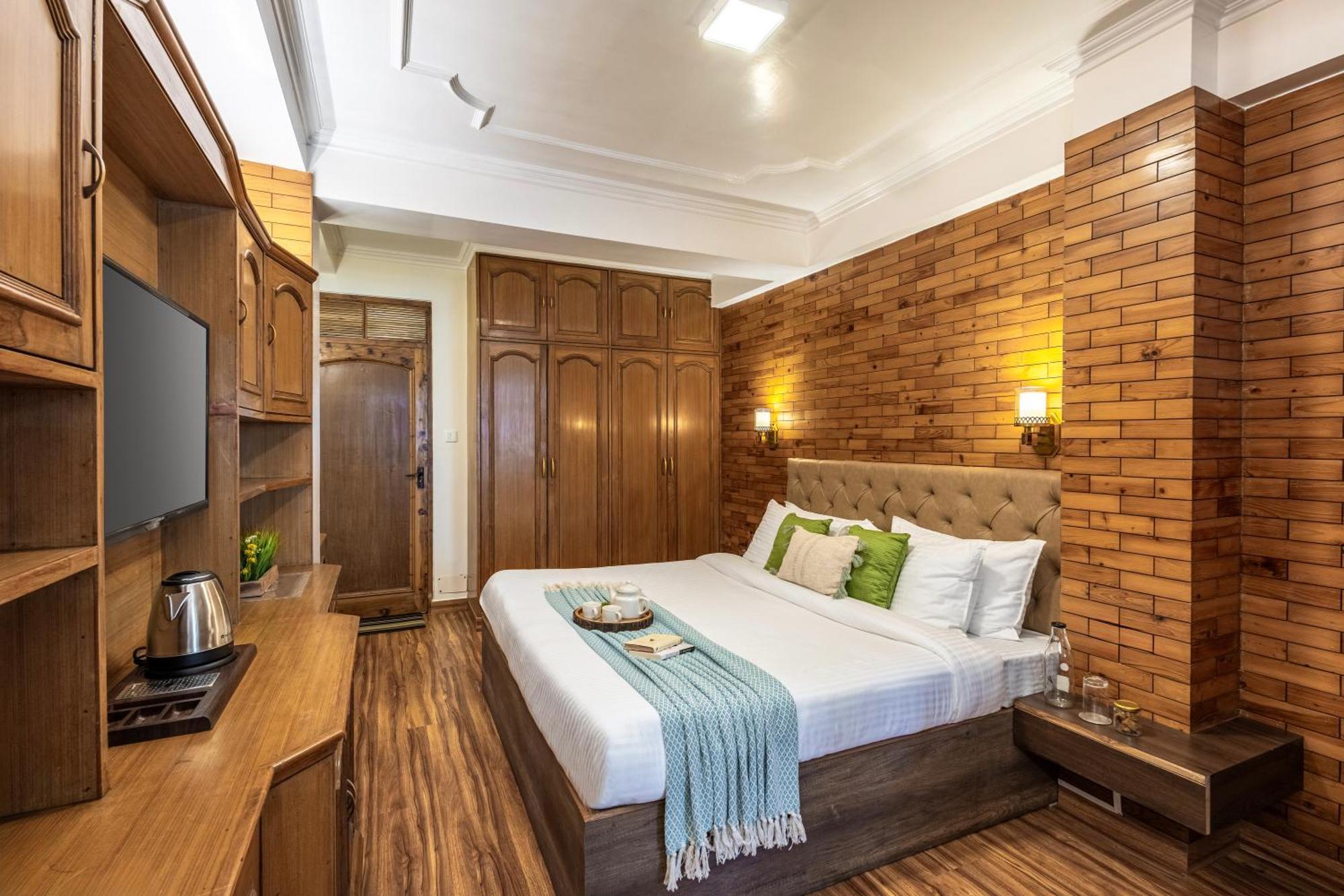 Villa Elivaas 2 Bhk With Hills View & Restaurant - Hemkunj Bloom Shimla