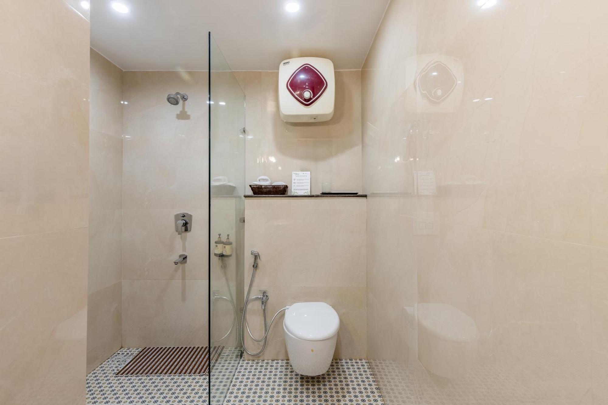 Elivaas 2 Bhk With Hills View & Restaurant - Hemkunj Bloom Villa