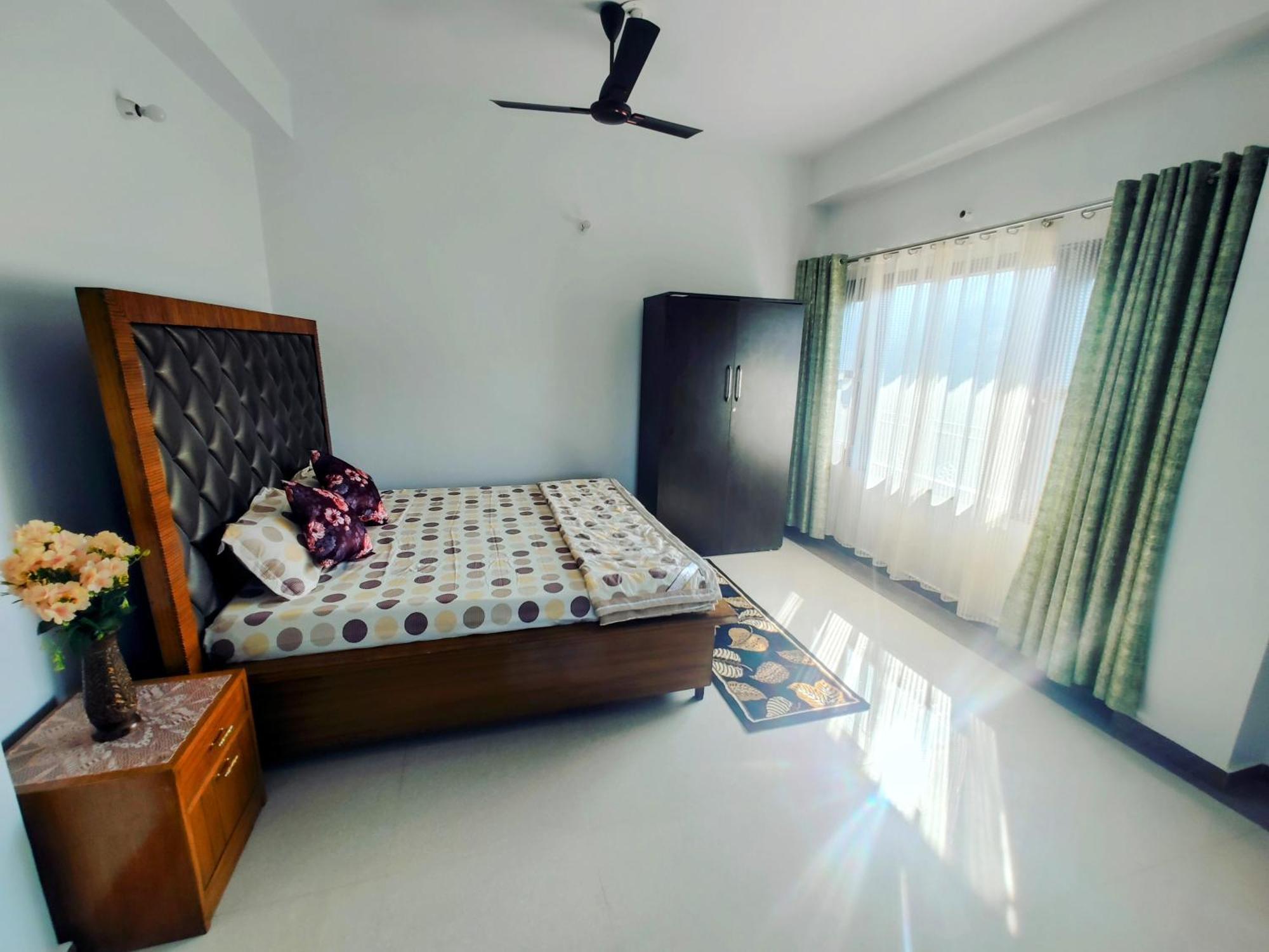 Whispering Meadows U Get Entire 3 Bhk Apartment *