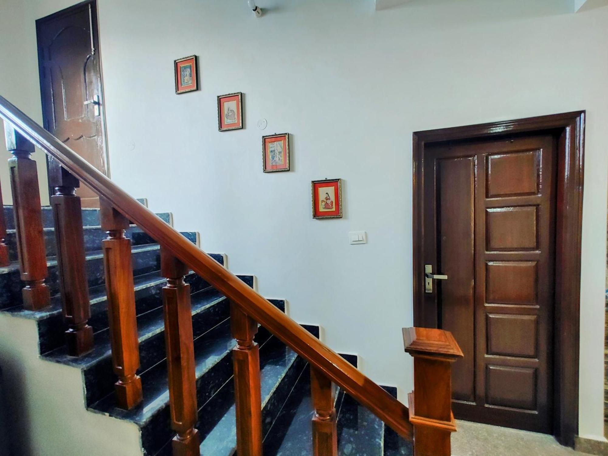 Whispering Meadows U Get Entire 3 Bhk * Shimla