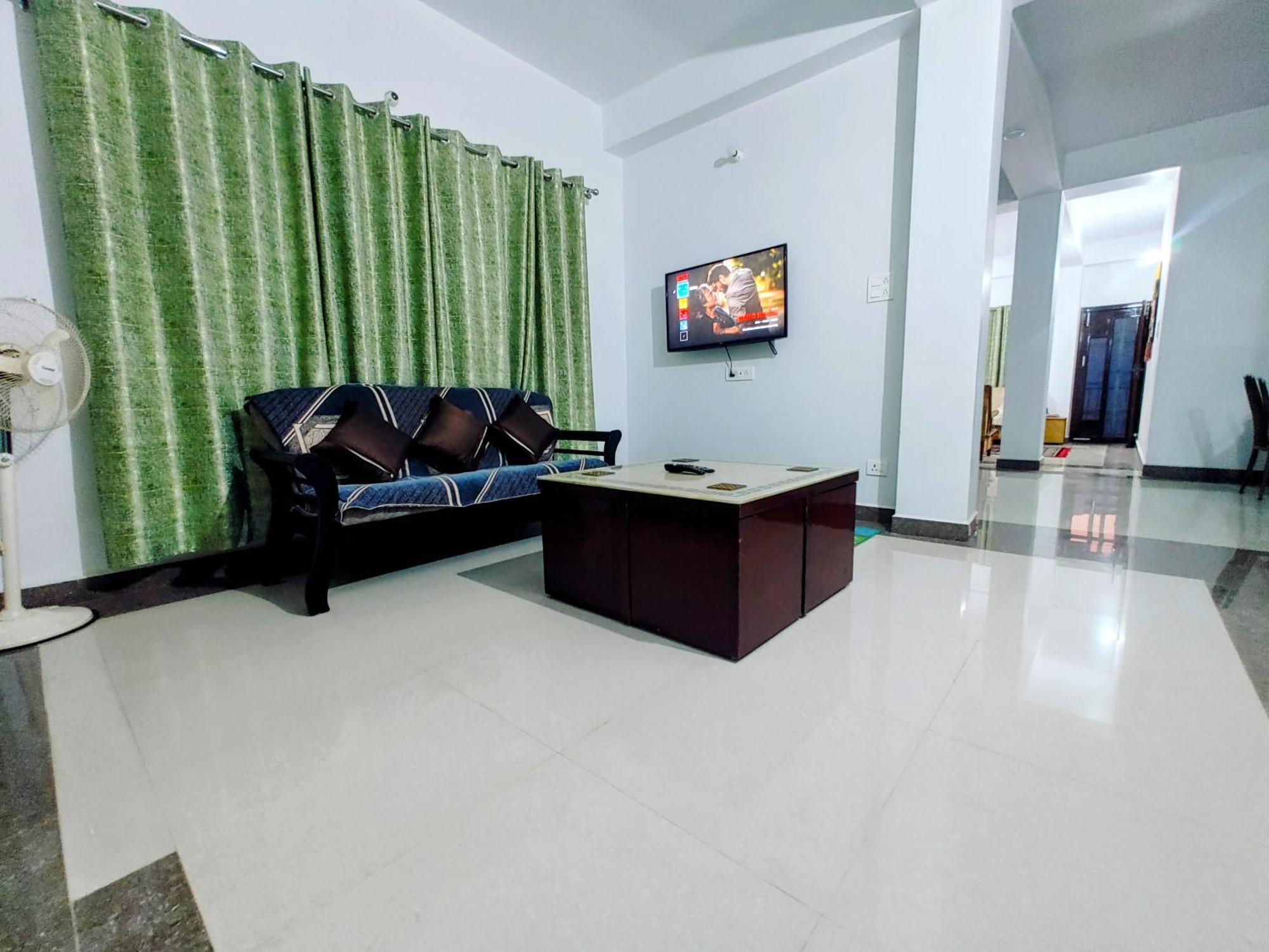 Whispering Meadows U Get Entire 3 Bhk Apartment *