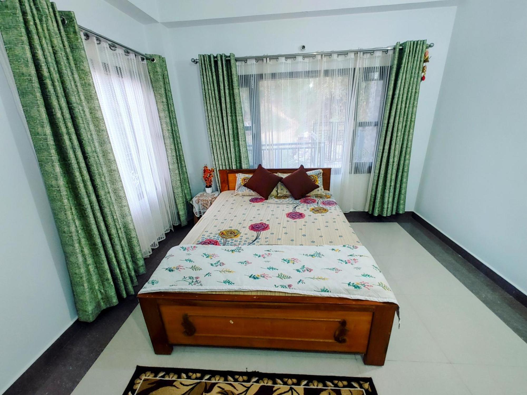 Whispering Meadows U Get Entire 3 Bhk *