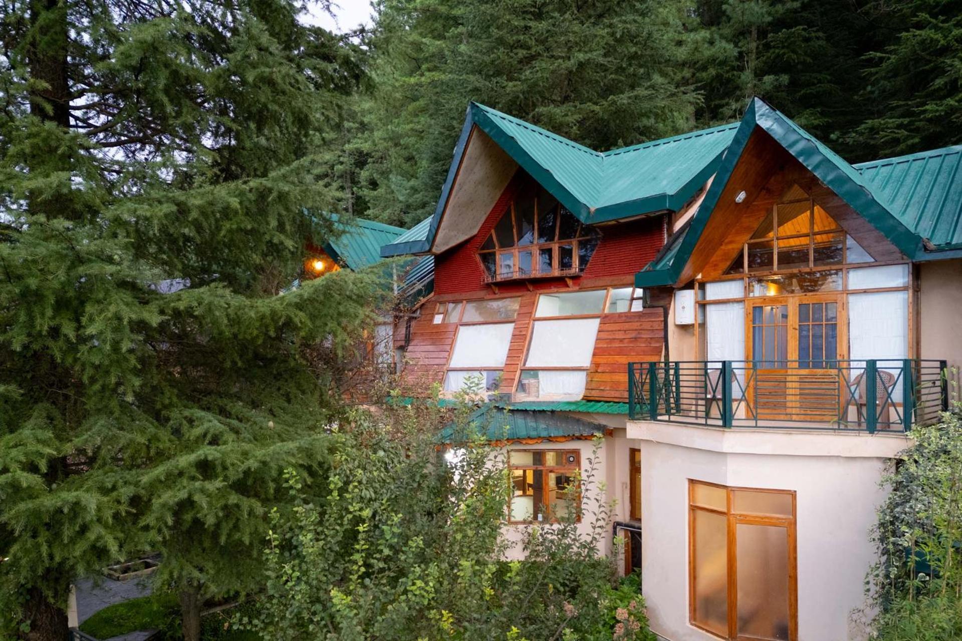 Villa Stayvista At Wood House Retreat