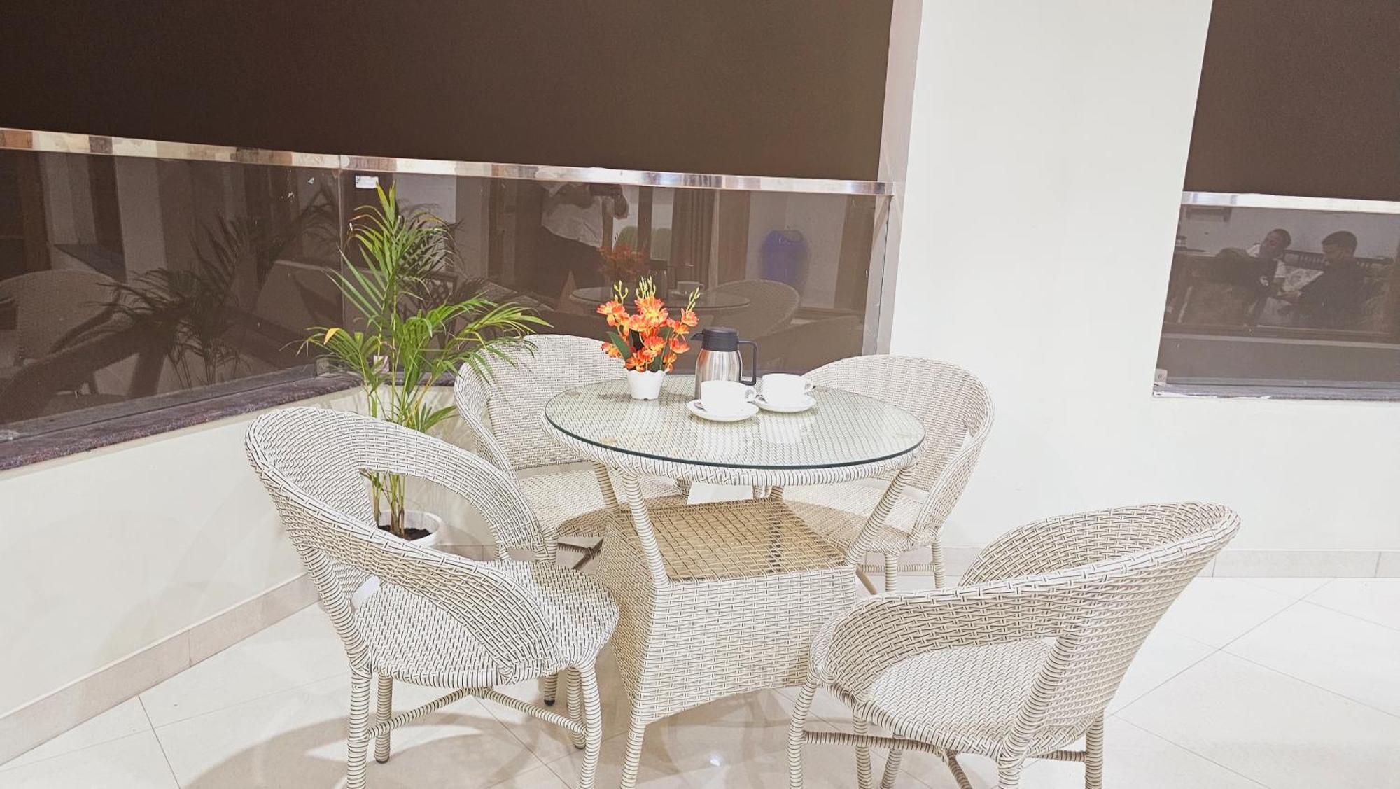 Hotel Hydrangea Heights By Ptw Shimla