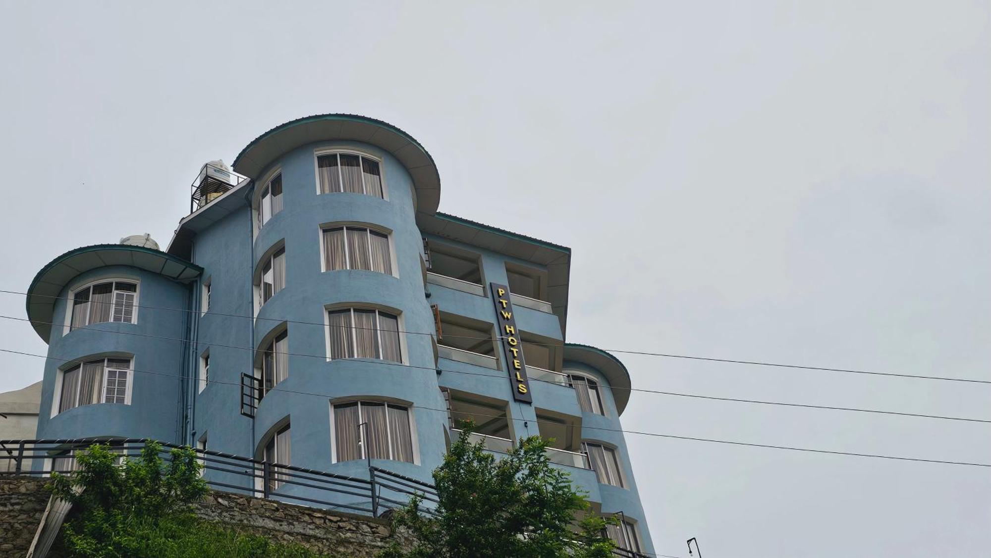 Hotel Hydrangea Heights By Ptw Shimla