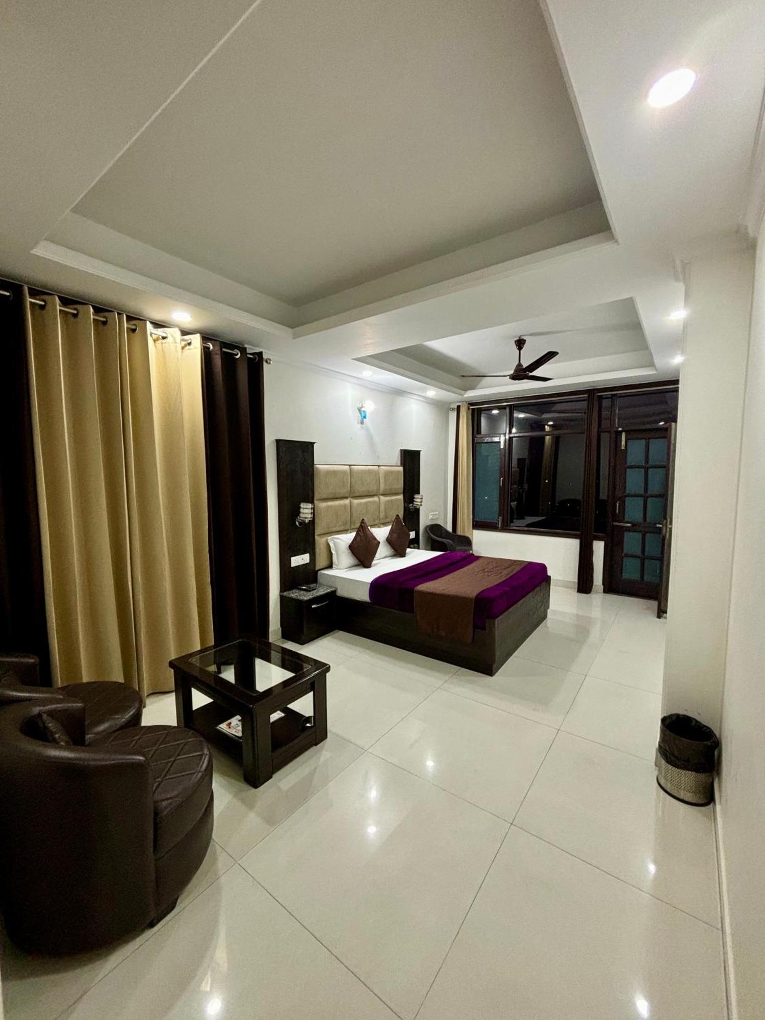 Tanwar Bed & Breakfast *