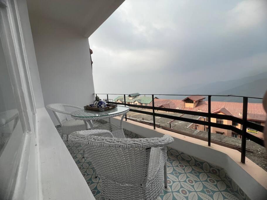 Peaceful 2bhk Flat At Shogi Apartment *