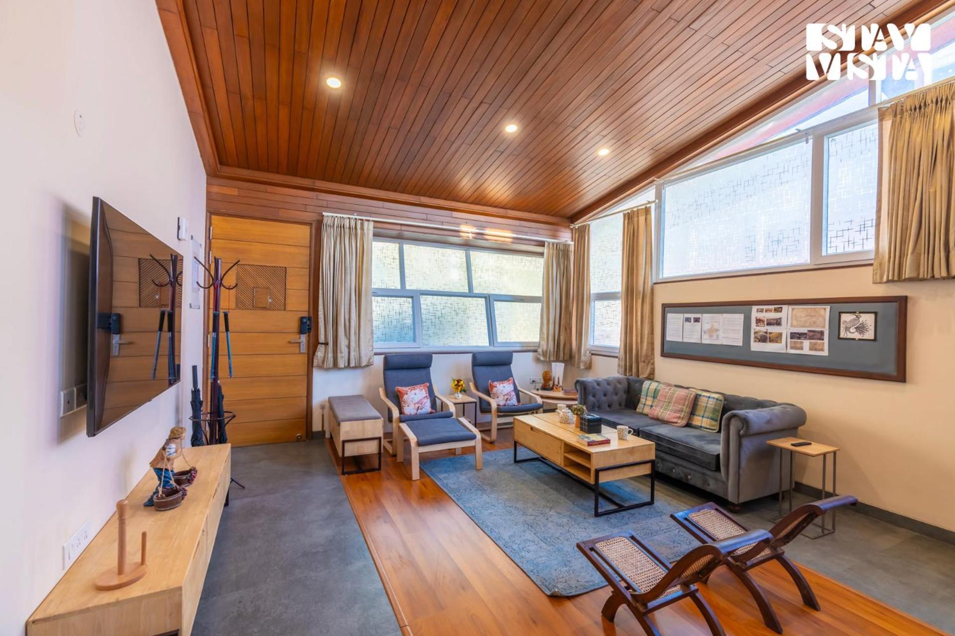 Stayvista At Elm - Elysium Estate With Complimentary Hi-tea, Hill View, Lawn Villa Shimla