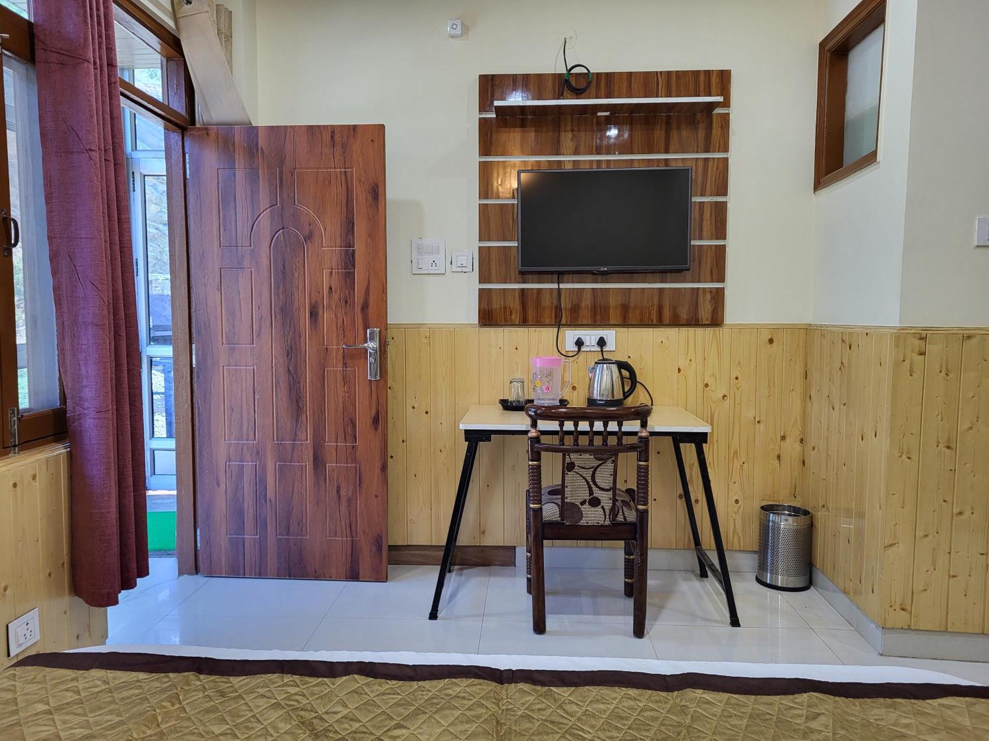 Vintage Woods Apartment