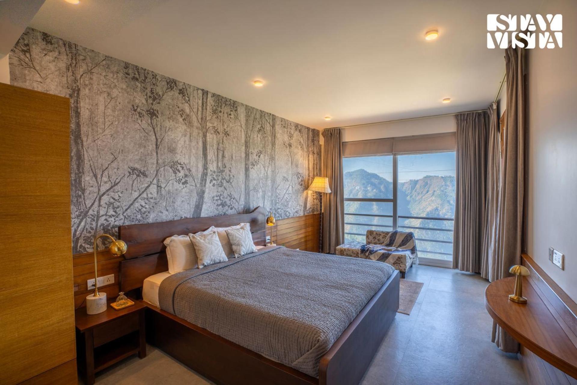 Stayvista At Grove - Elysium Estate With Hill View, Lawn Shimla