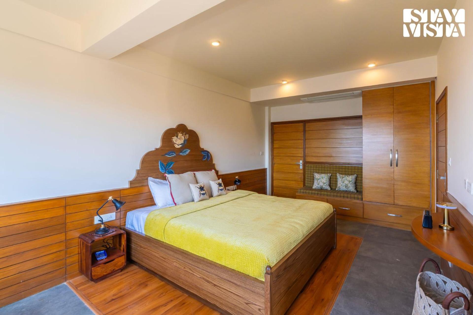 Villa Stayvista At Nook - Elysium Estate 2 Bedroom With Hill View, Lawn