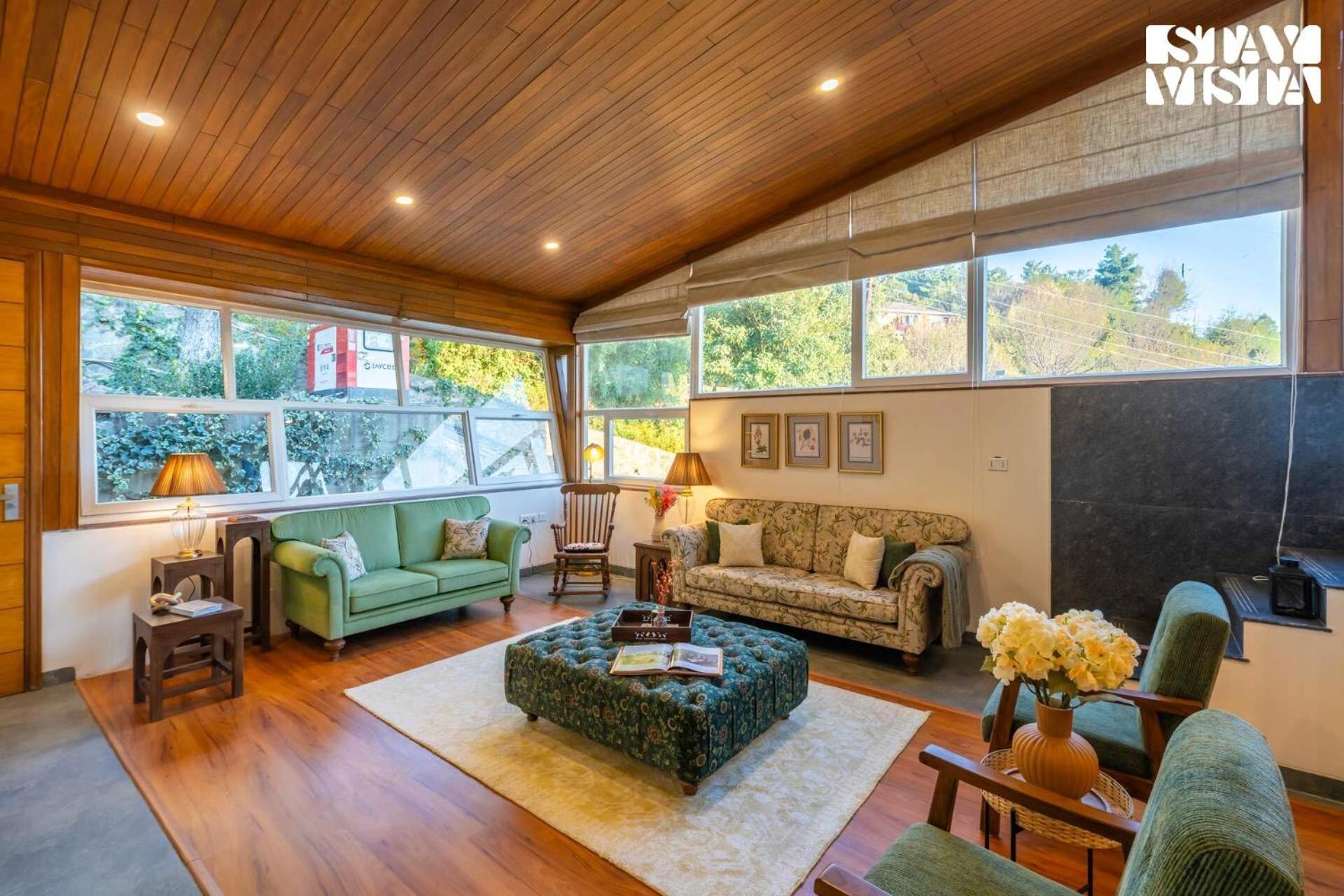 Villa Stayvista At Nook - Elysium Estate 2 Bedroom With Hill View, Lawn Shimla