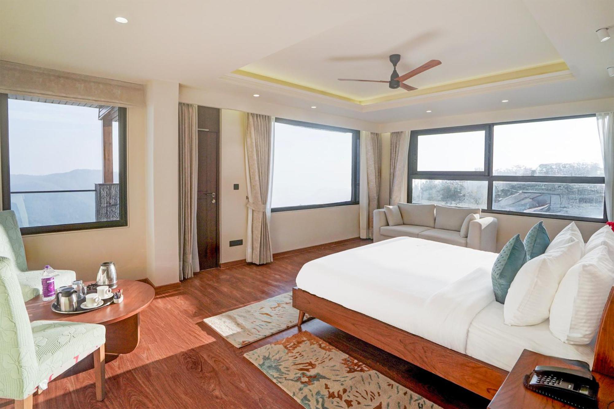 Sunday Premium 5 Bhk Kufri, 4* Shimla