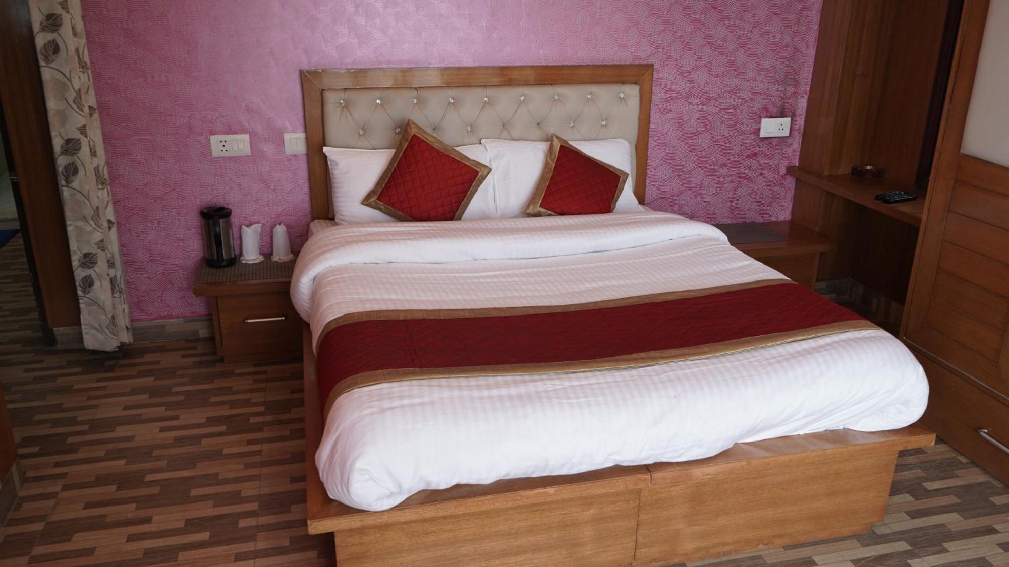 Homestay Platonia Homes Shimla