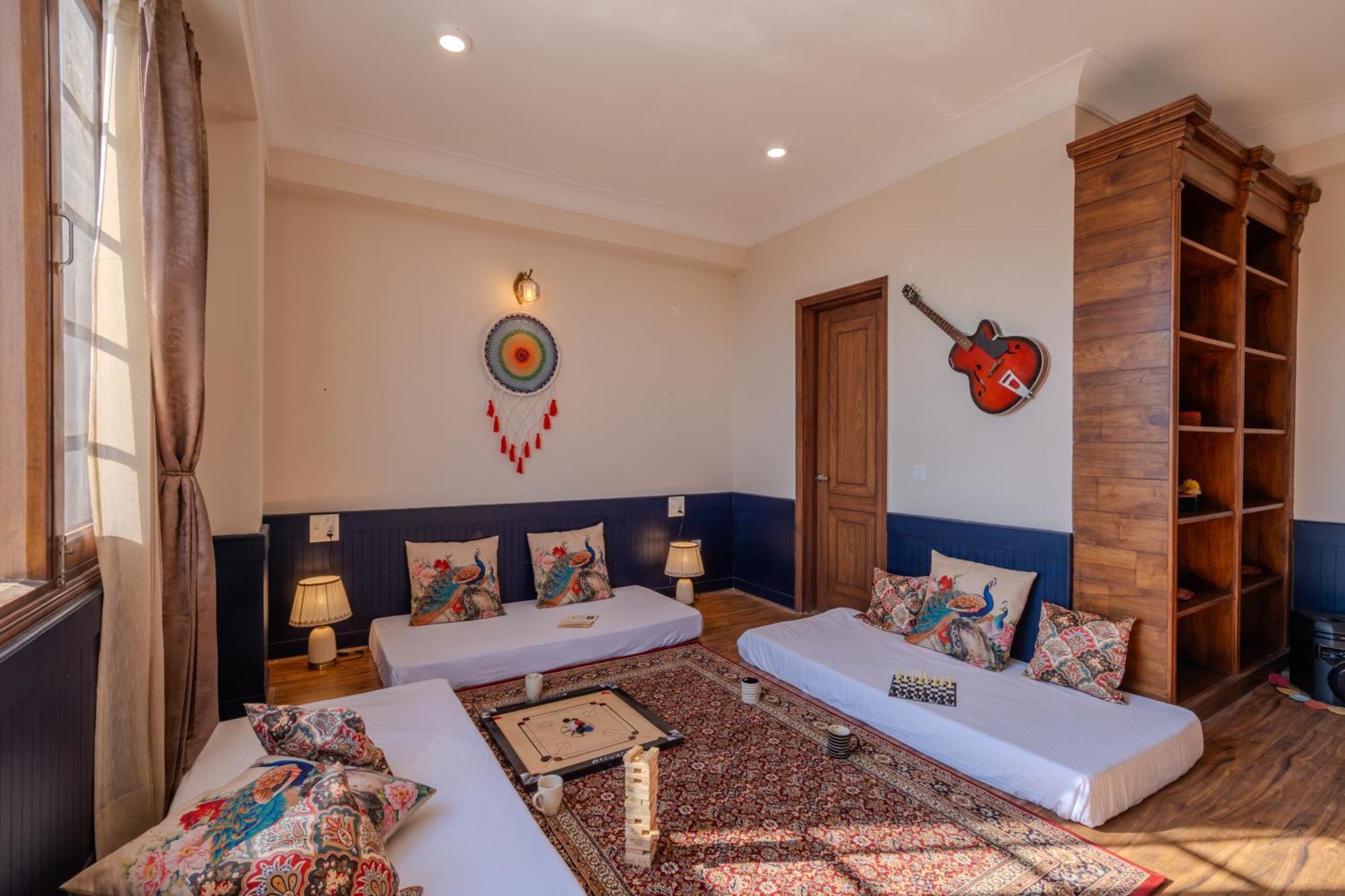 Saffronstays Alpine Blue-6 Bhk With Private Deck And Valley Views From Each Villa Shimla