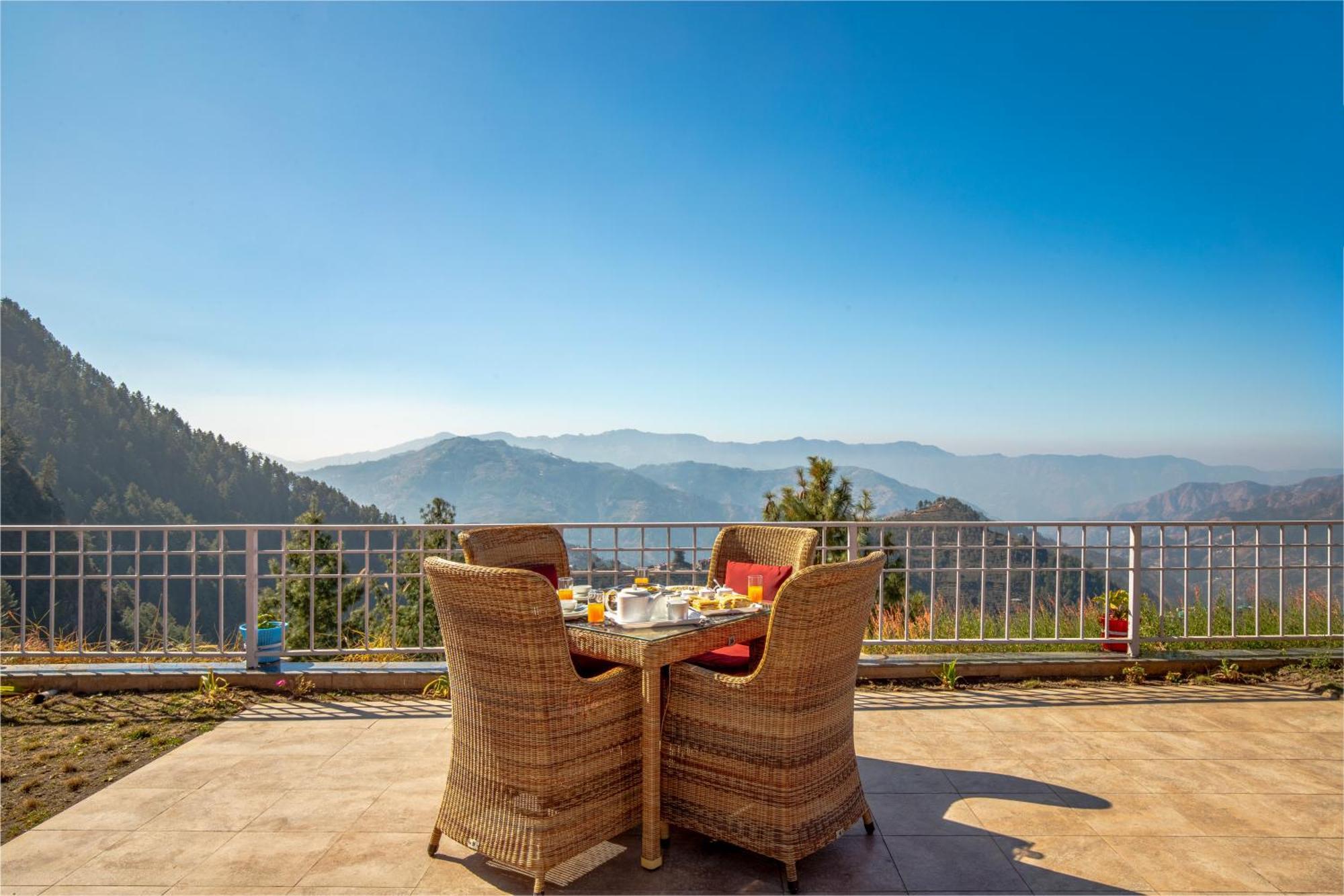 Alaya Lafu House Hearth With Hill Views